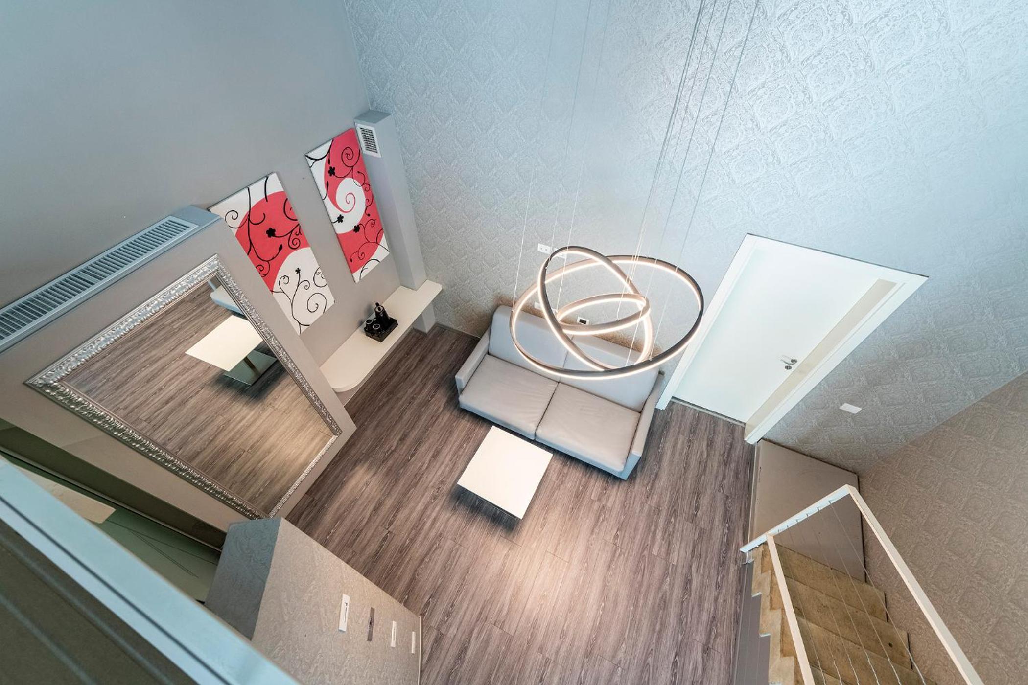 Deluxe Junior Suite photo 2