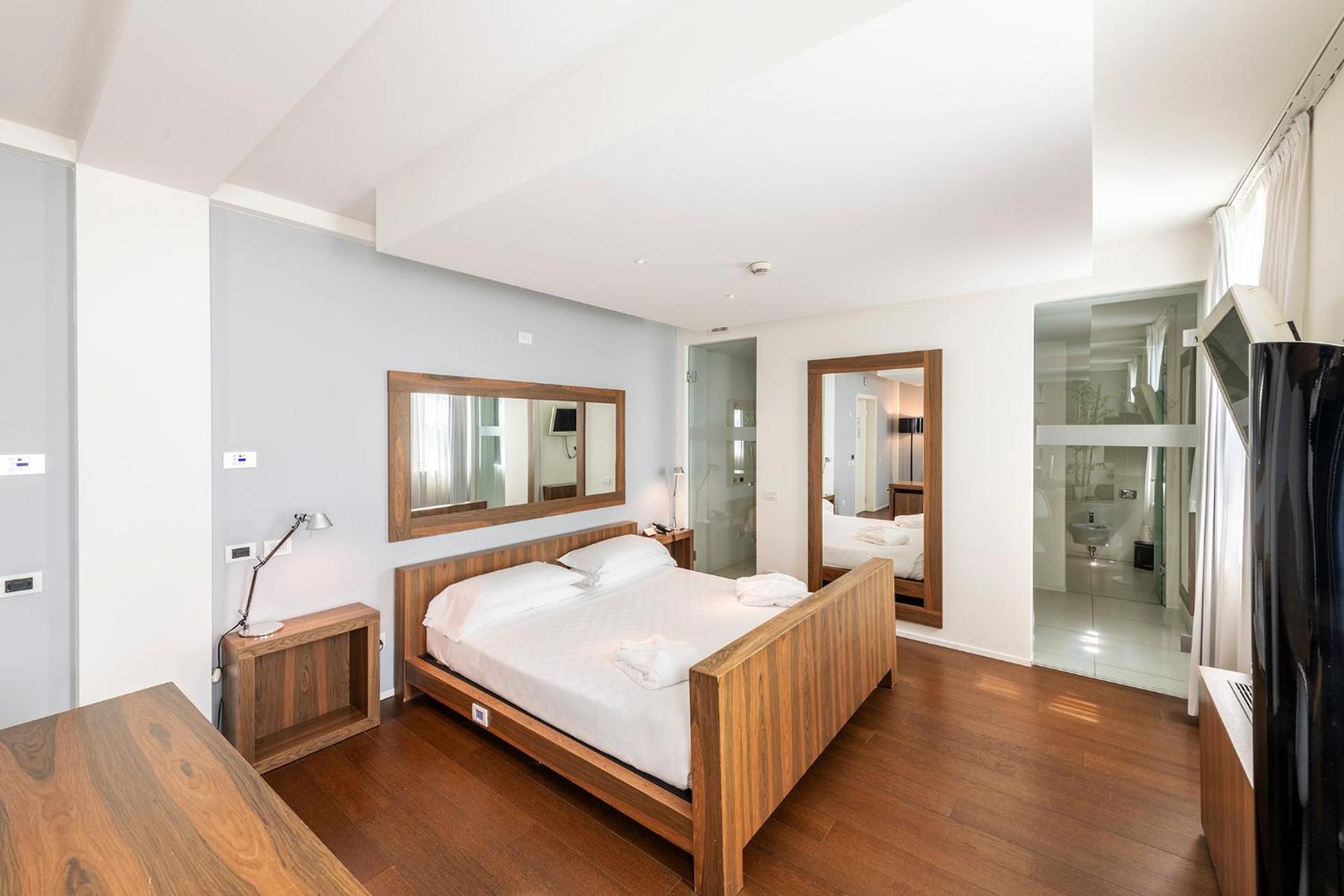 Superior Suite photo 1