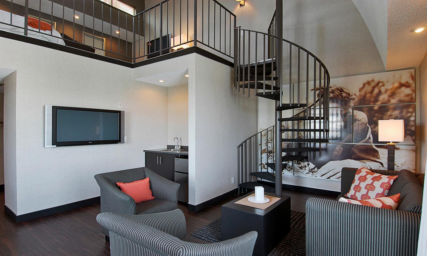 Spiral Loft King Suite - Non-Smoking photo 1