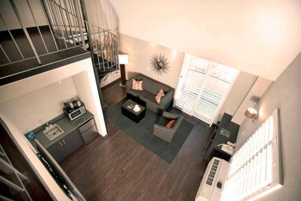 Spiral Loft King Suite - Non-Smoking photo 3