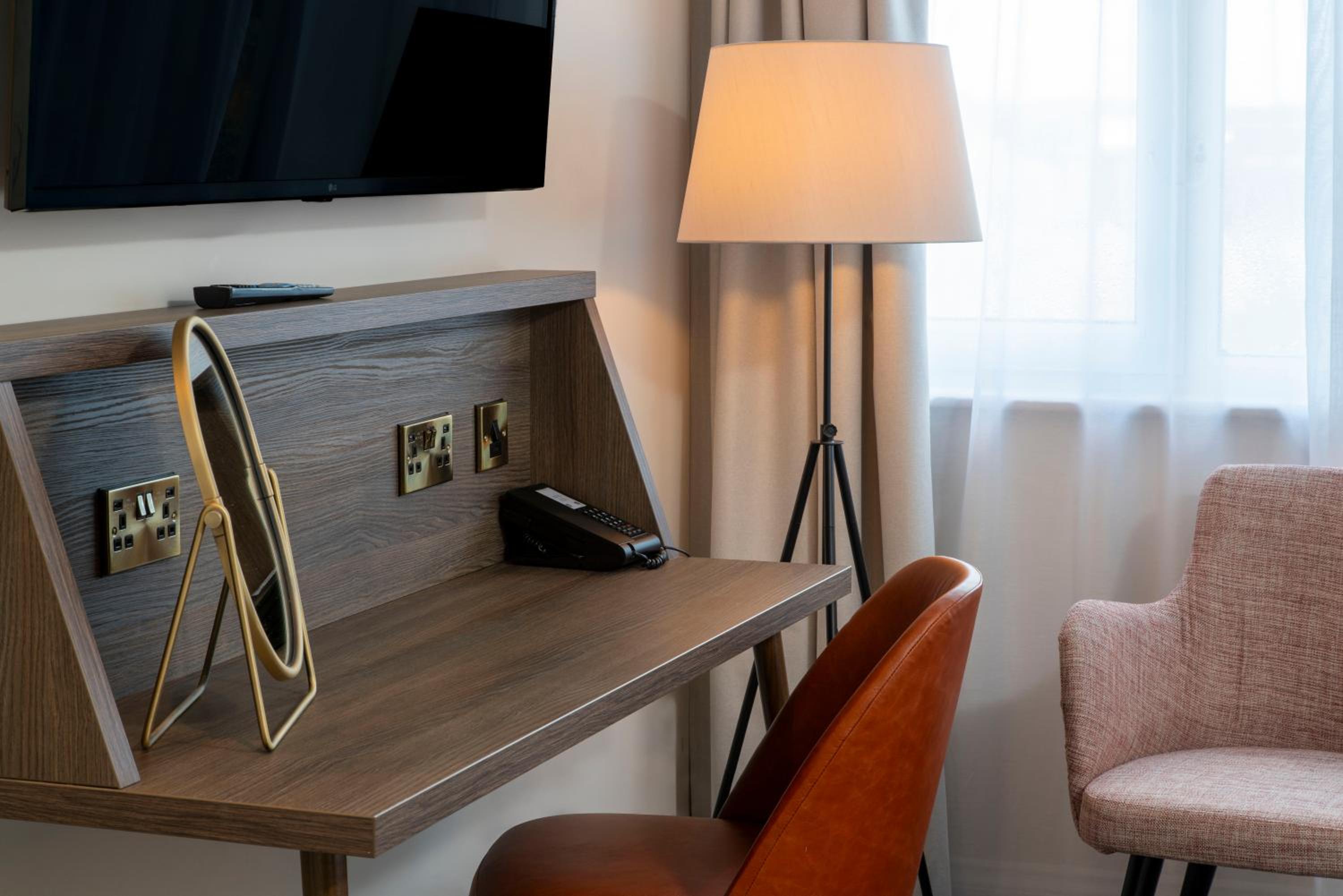 Executive Double Room - Photo 3