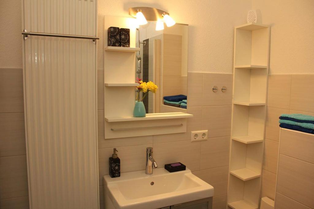 One-Bedroom Apartment with Terrace photo 2