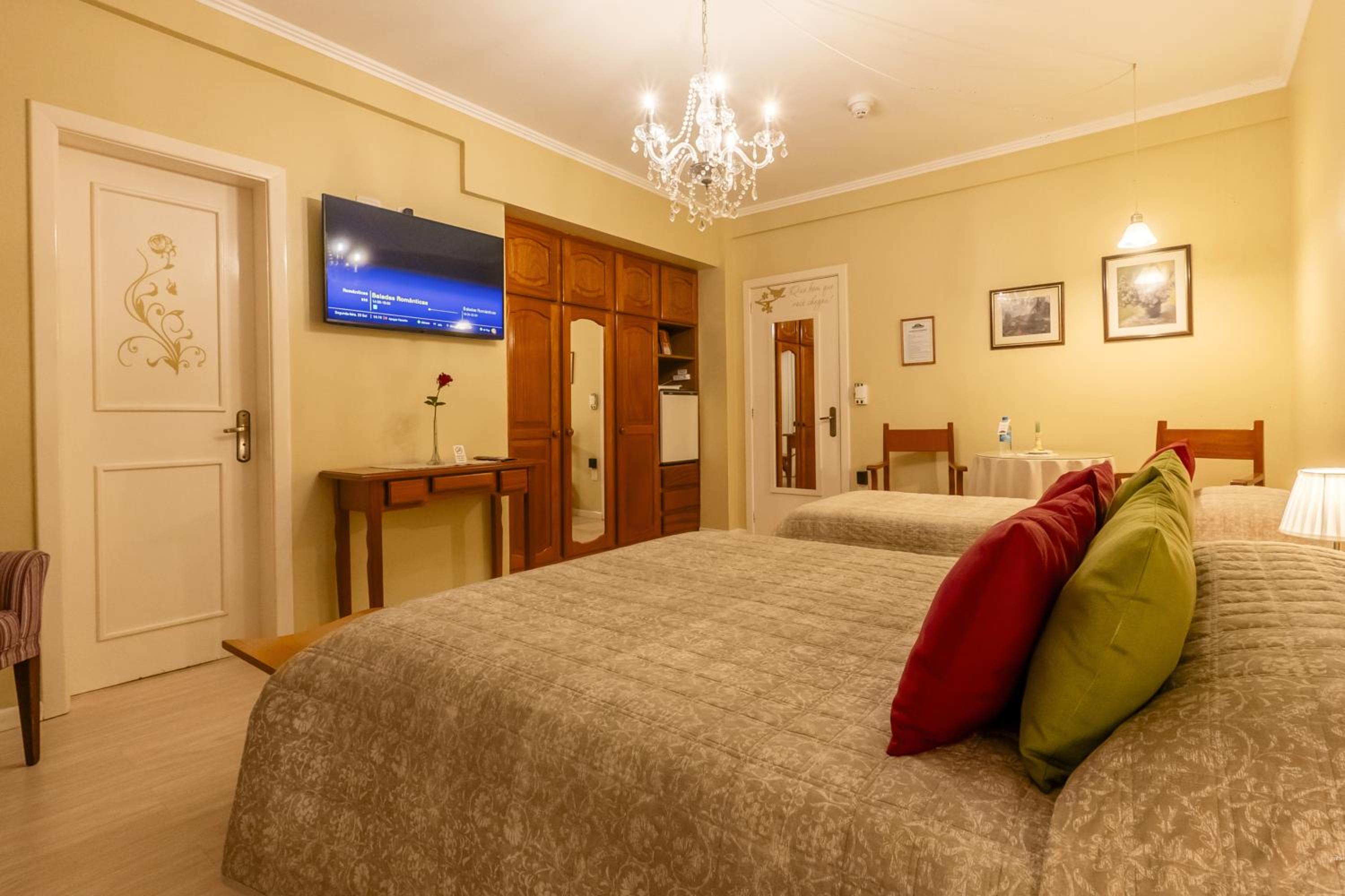 Luxury Triple Room photo 2