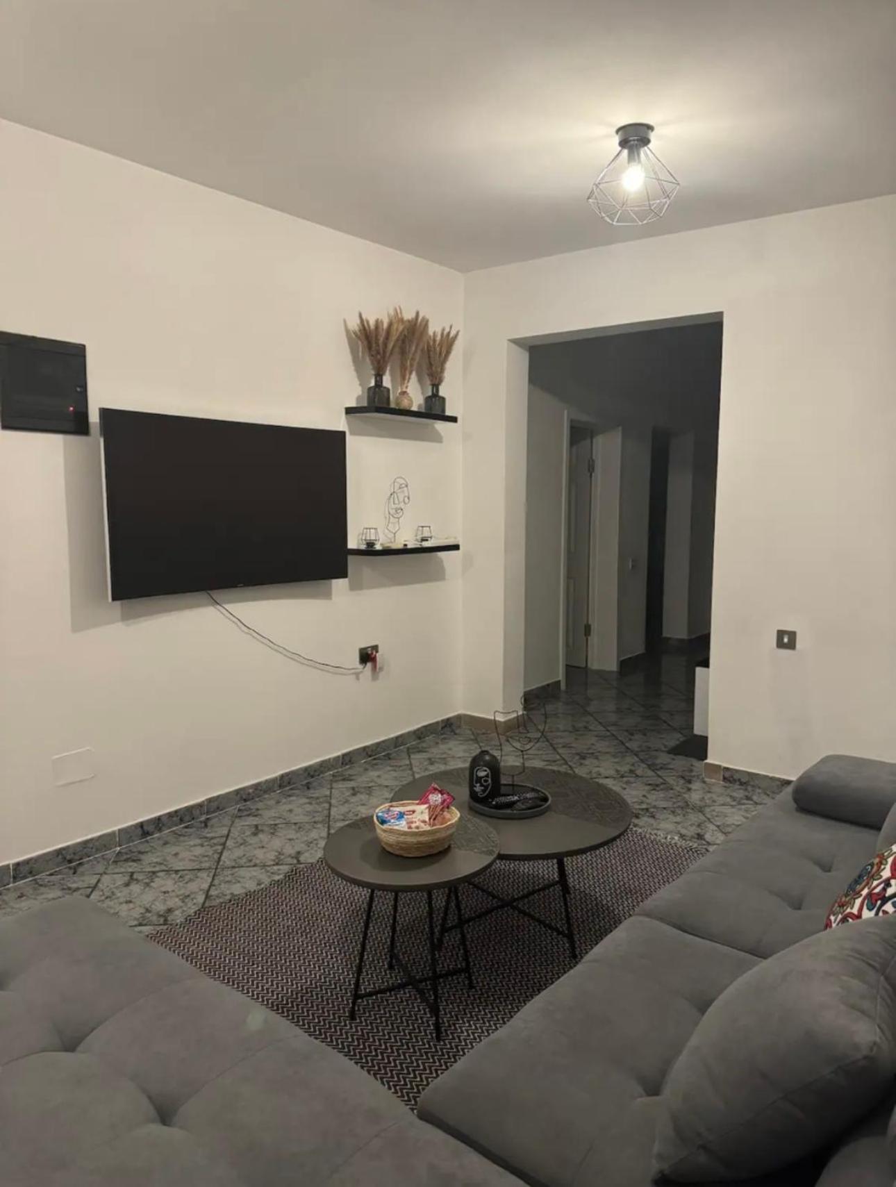 Villa photo 1