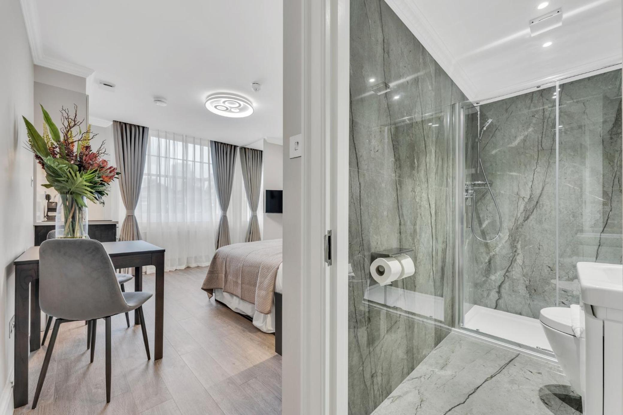 Deluxe Studio Suite