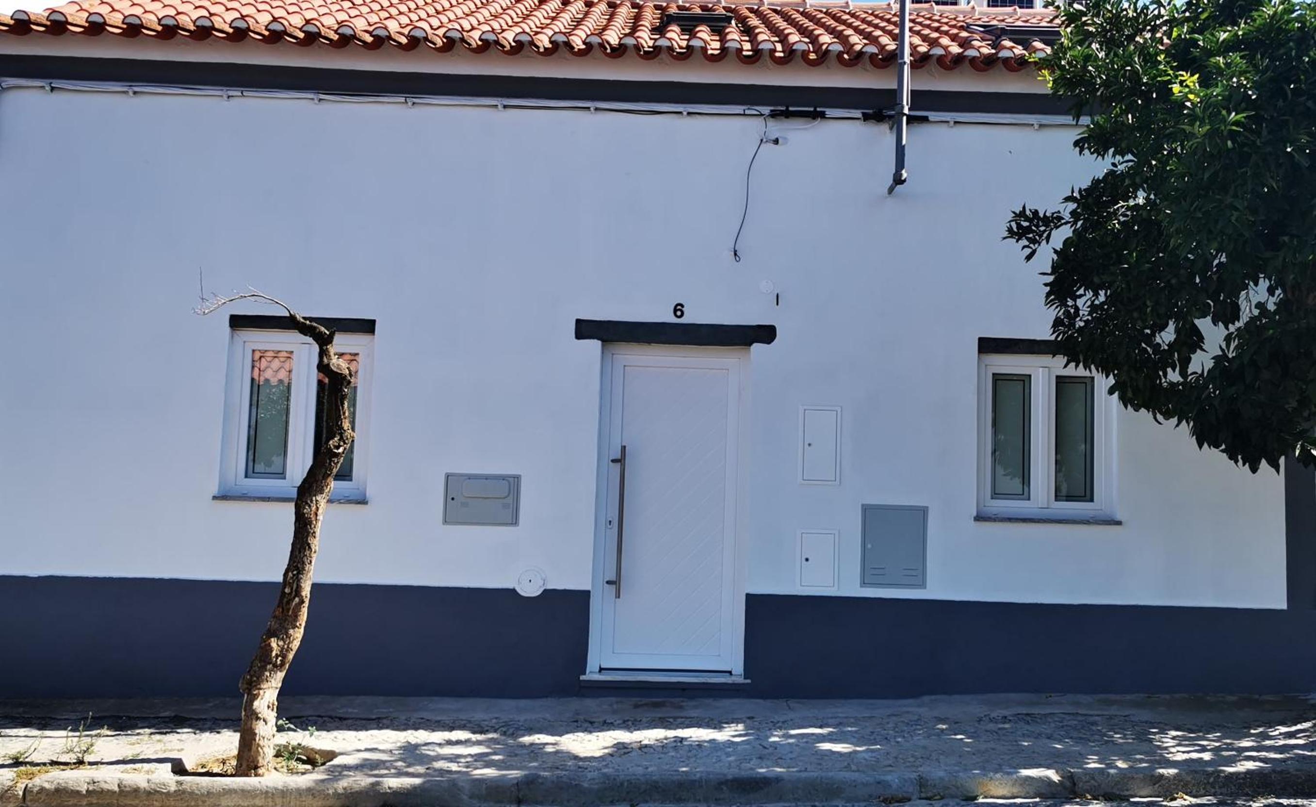 Two-Bedroom House photo 2