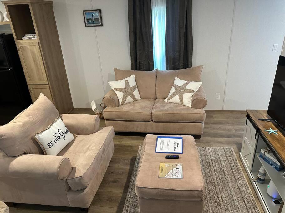 Two-Bedroom House photo 3