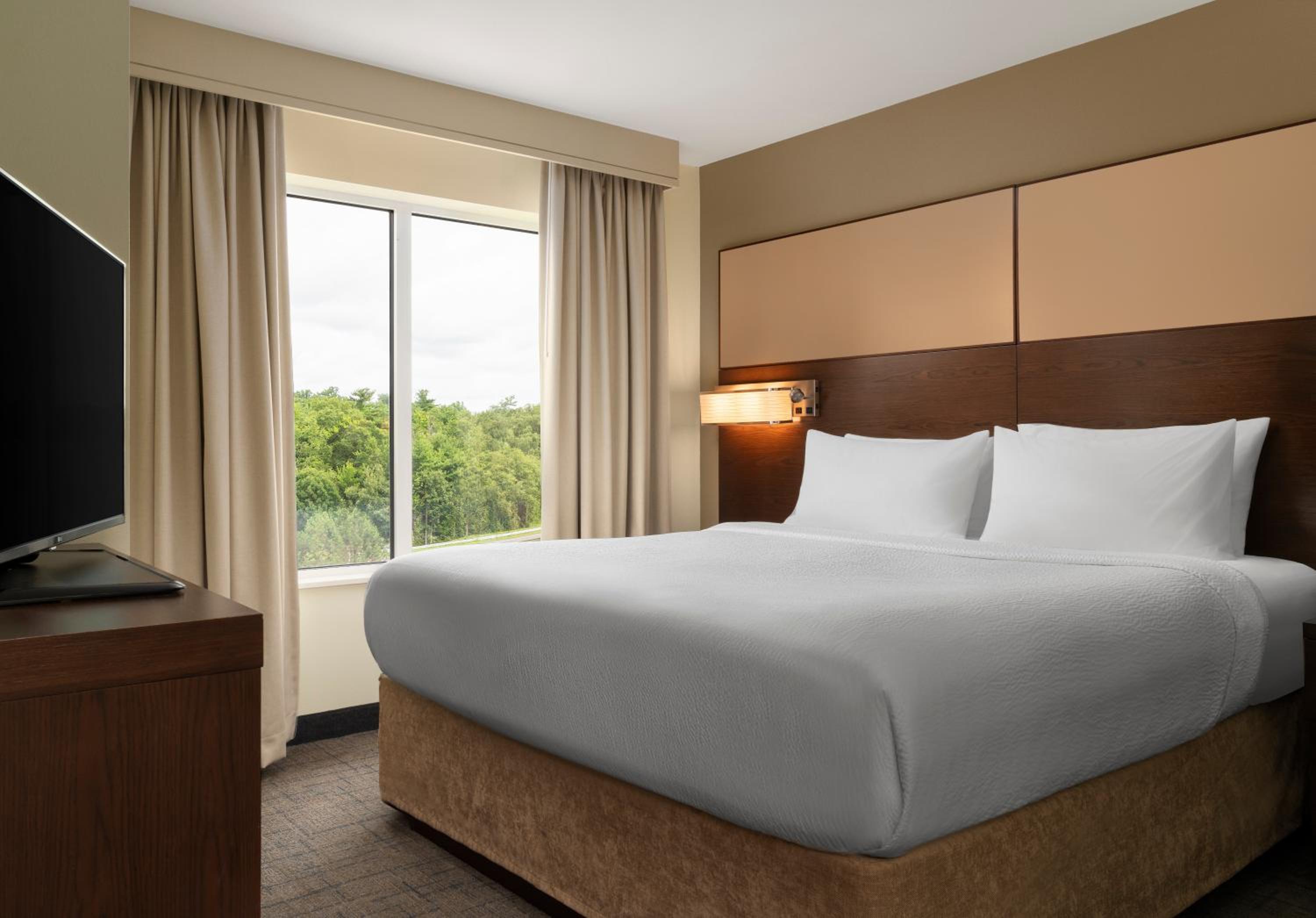 Two-Bedroom Suite with Roll-In Shower - Mobility Accessible photo 2