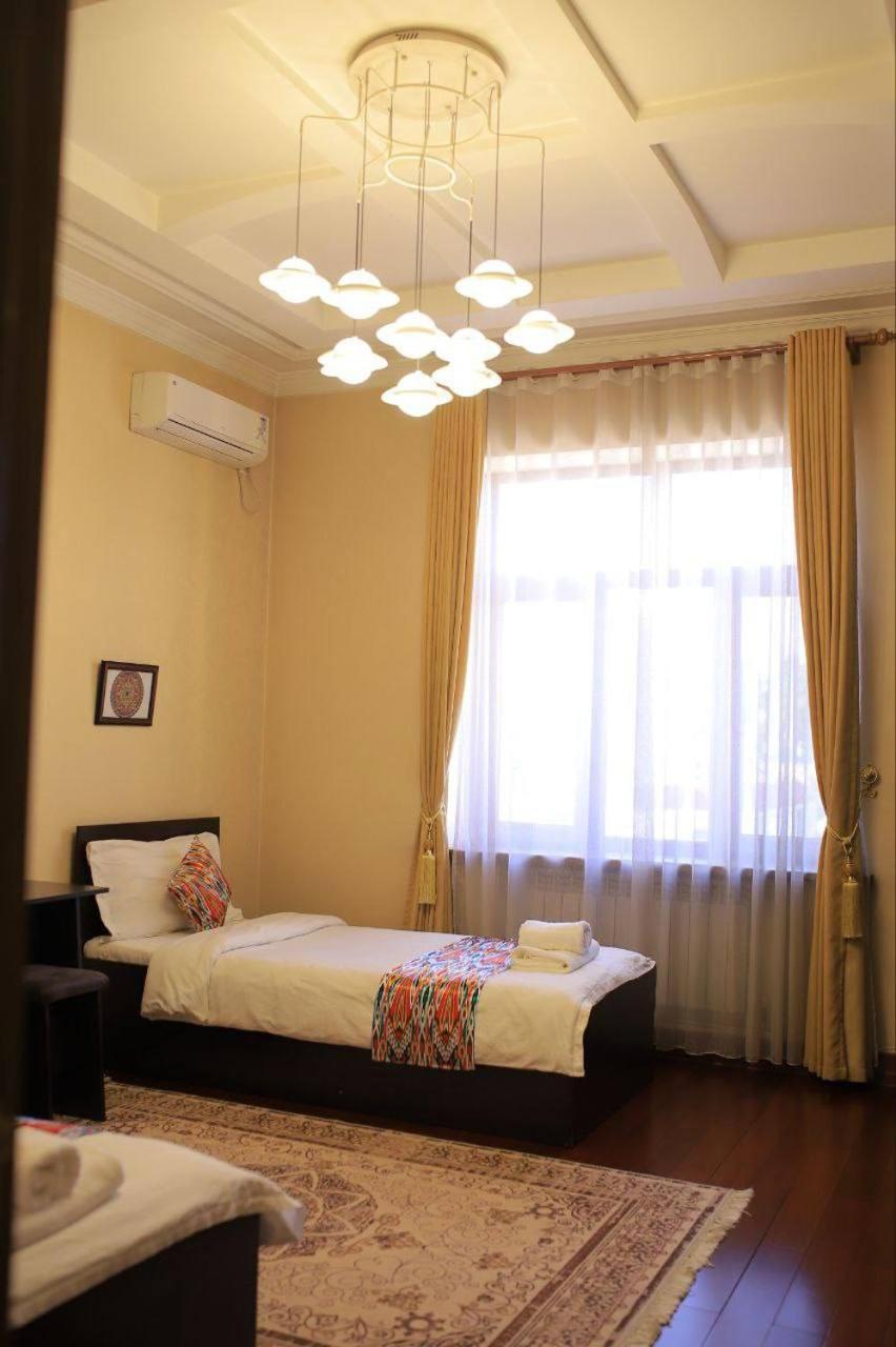 Twin Room with Bath photo 1