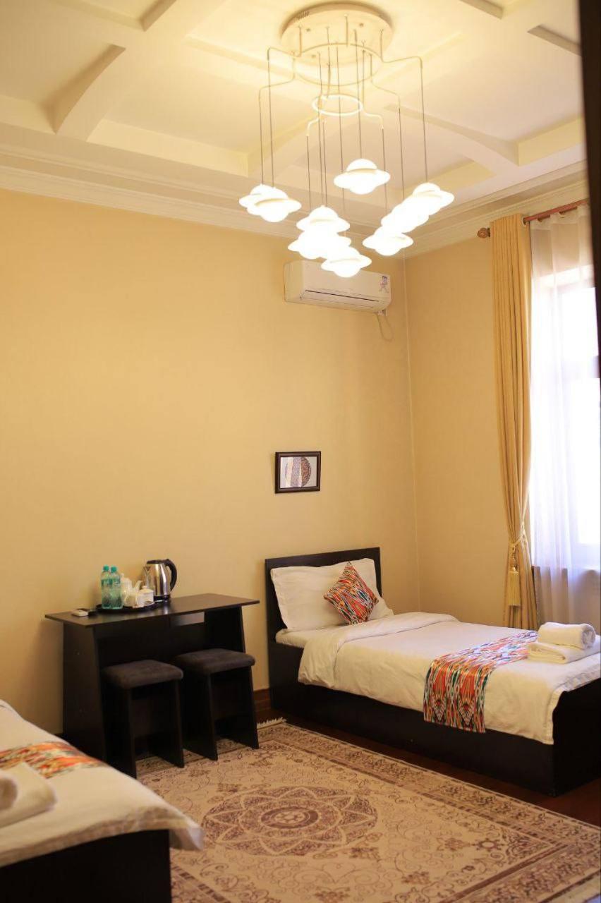 Twin Room with Bath photo 3
