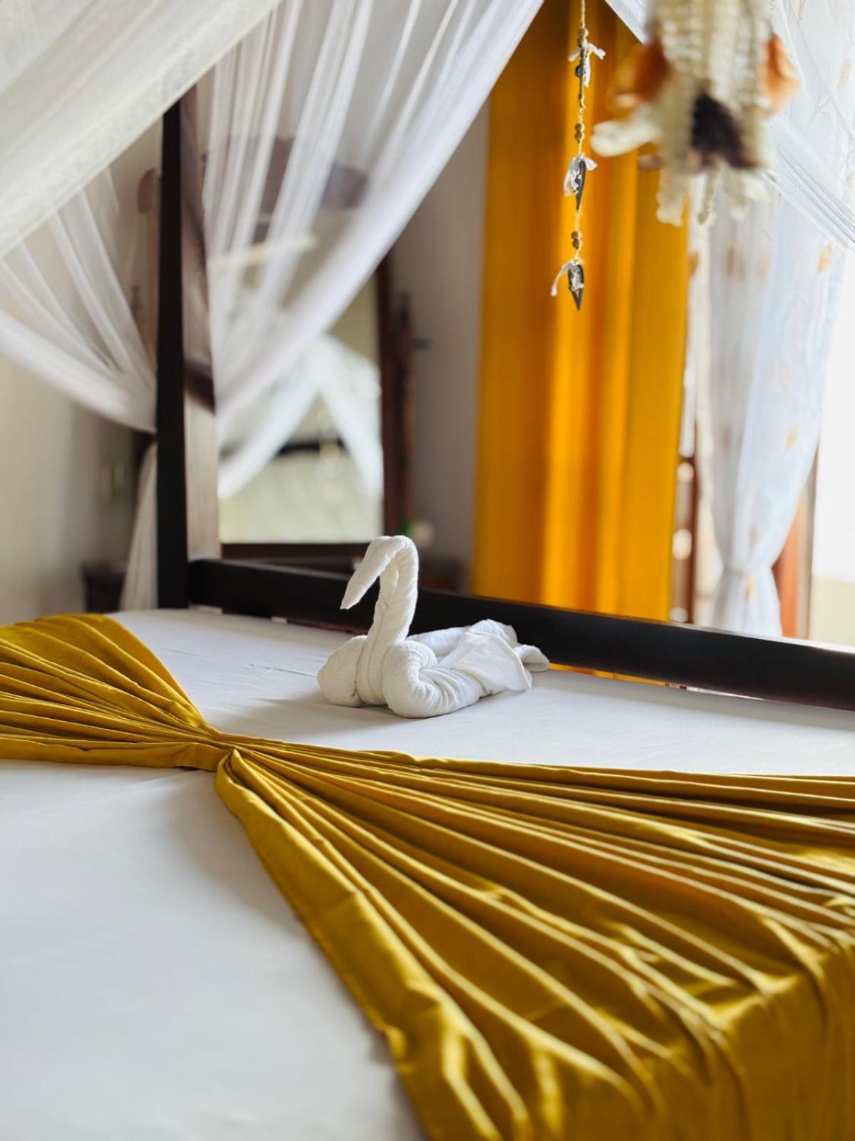 Deluxe Double Room with Balcony and Sea View photo 2