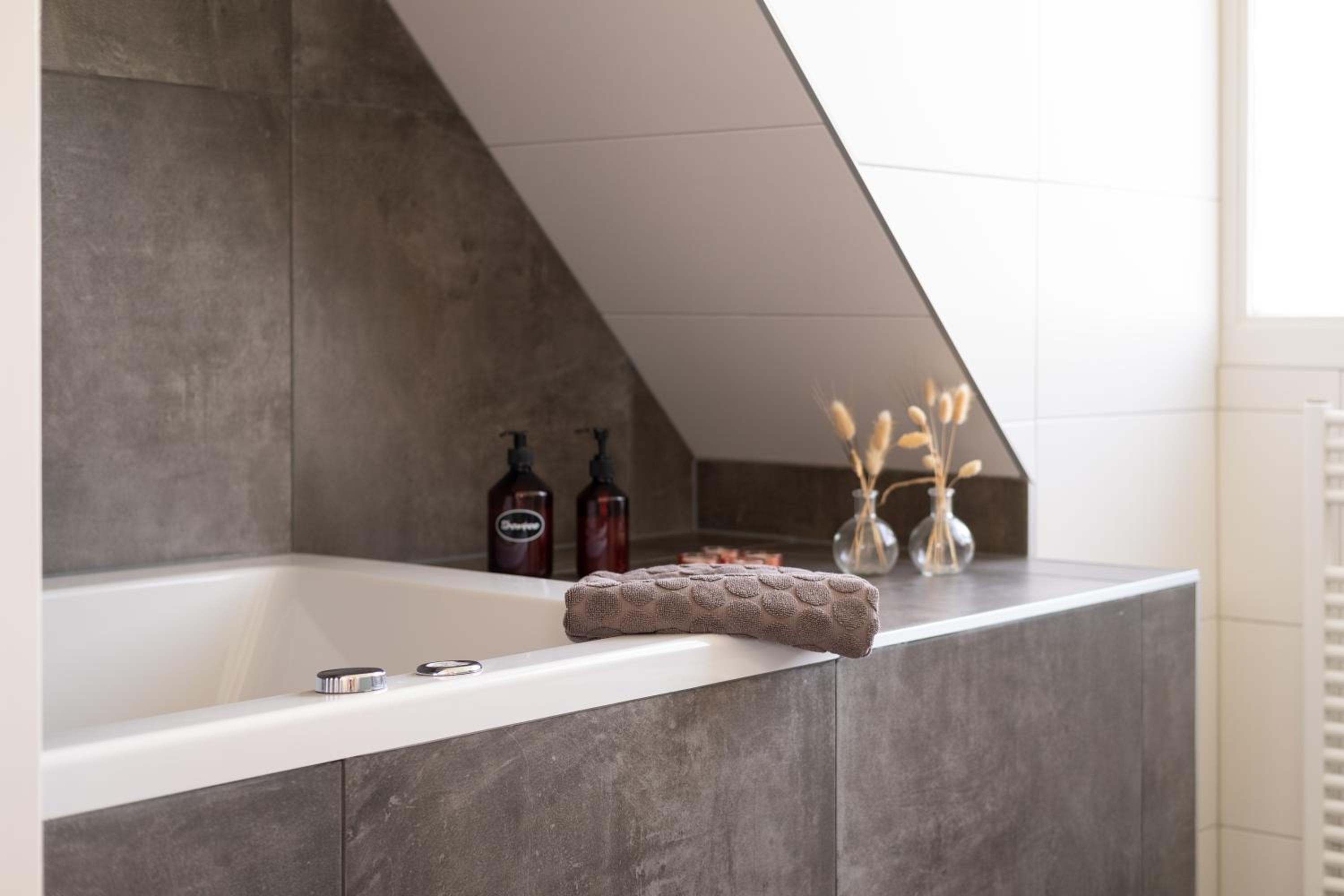 Queen Room with Spa Bath photo 3