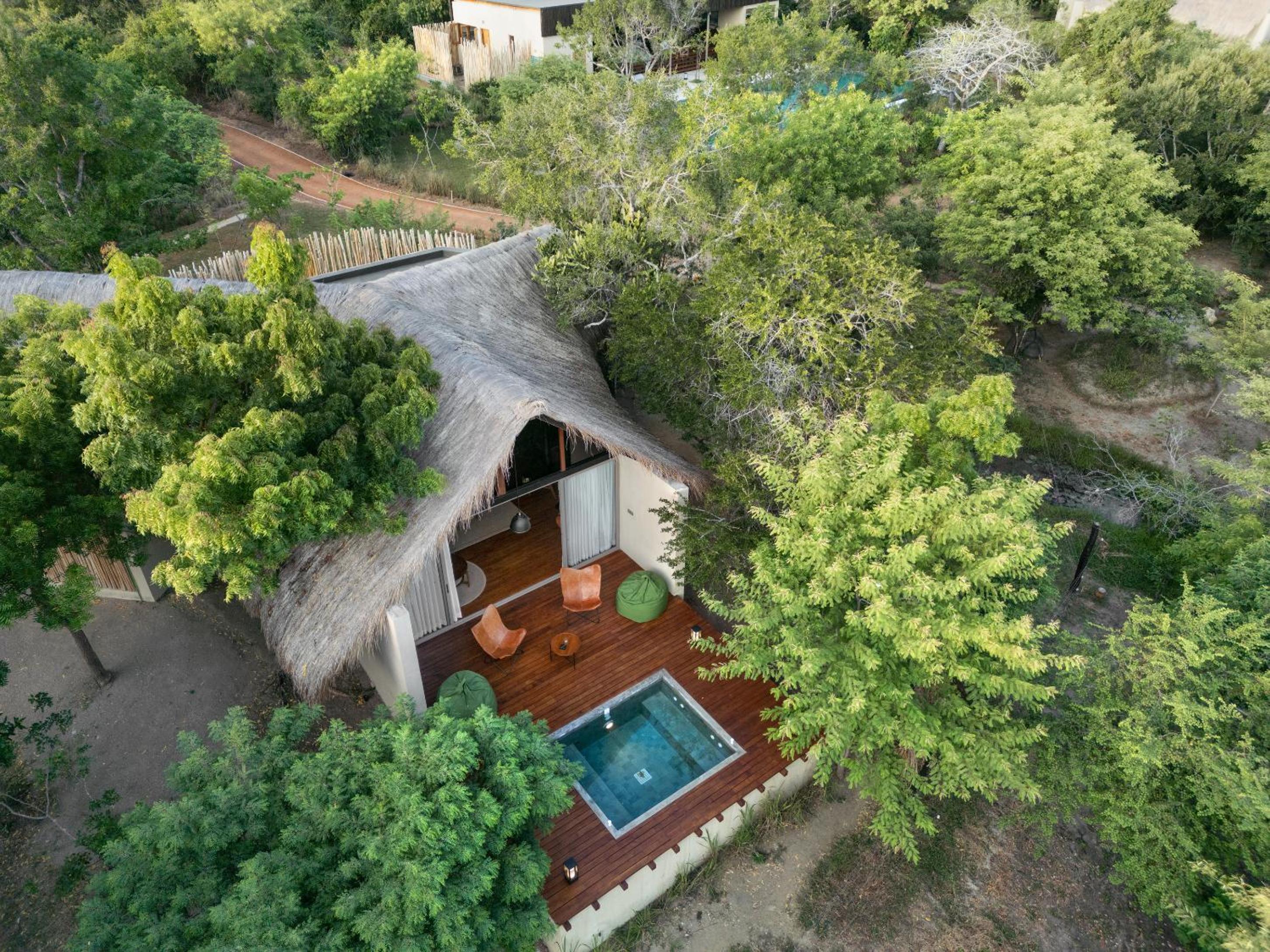 Premier Chalet with Plunge Pool - Photo 14