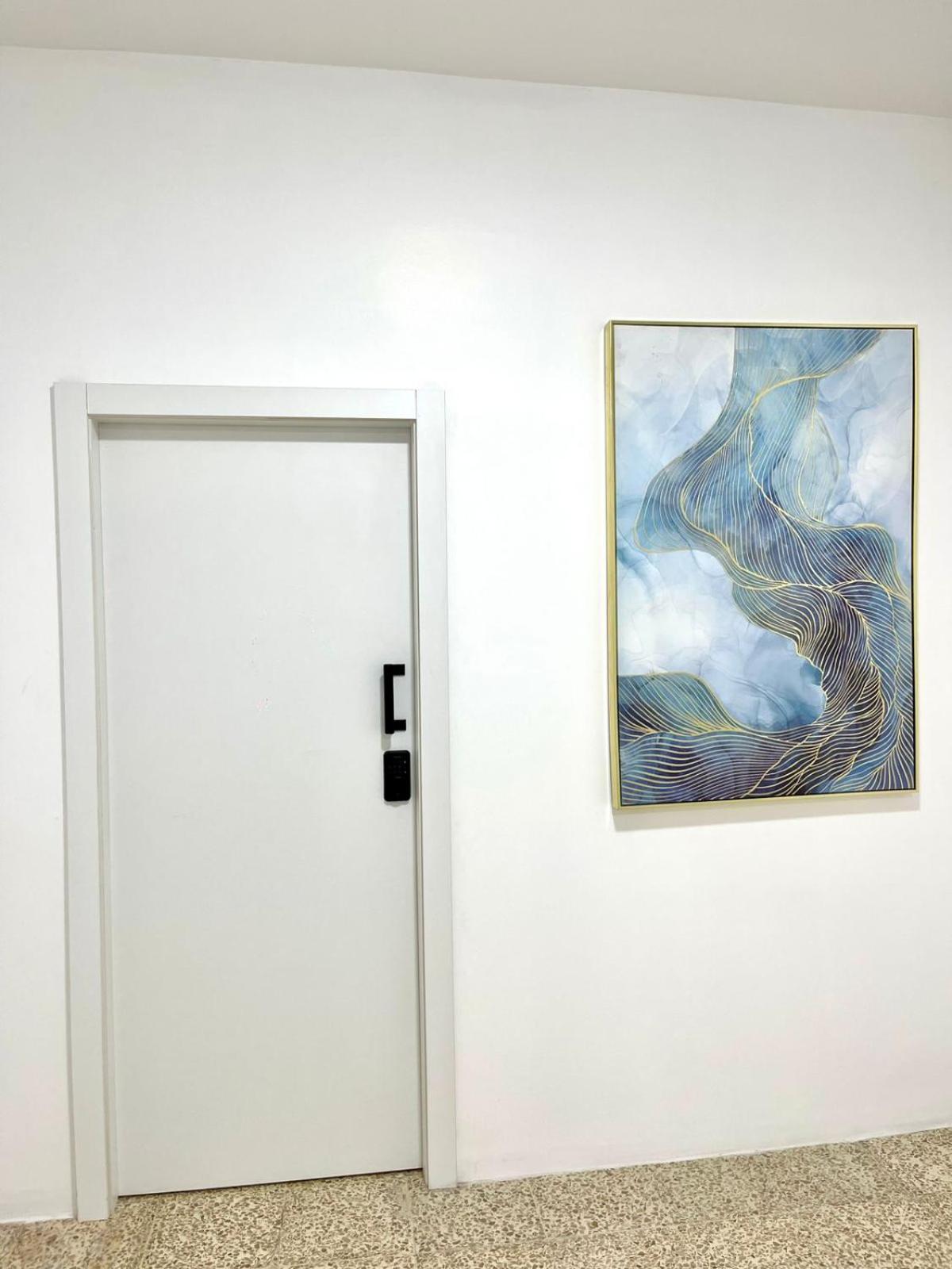 One-Bedroom Apartment - Non-Smoking photo 1