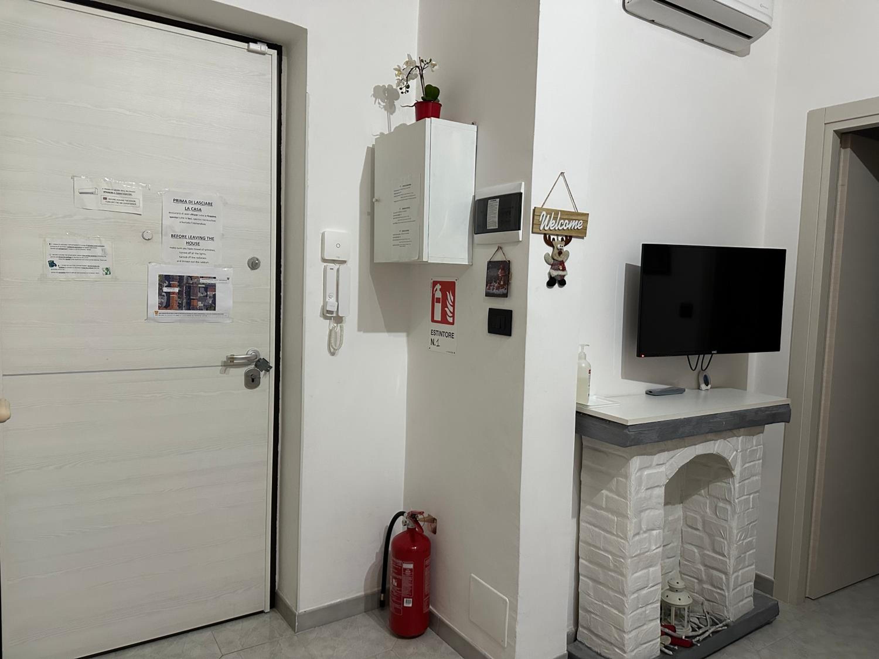One-Bedroom Apartment - Photo 10