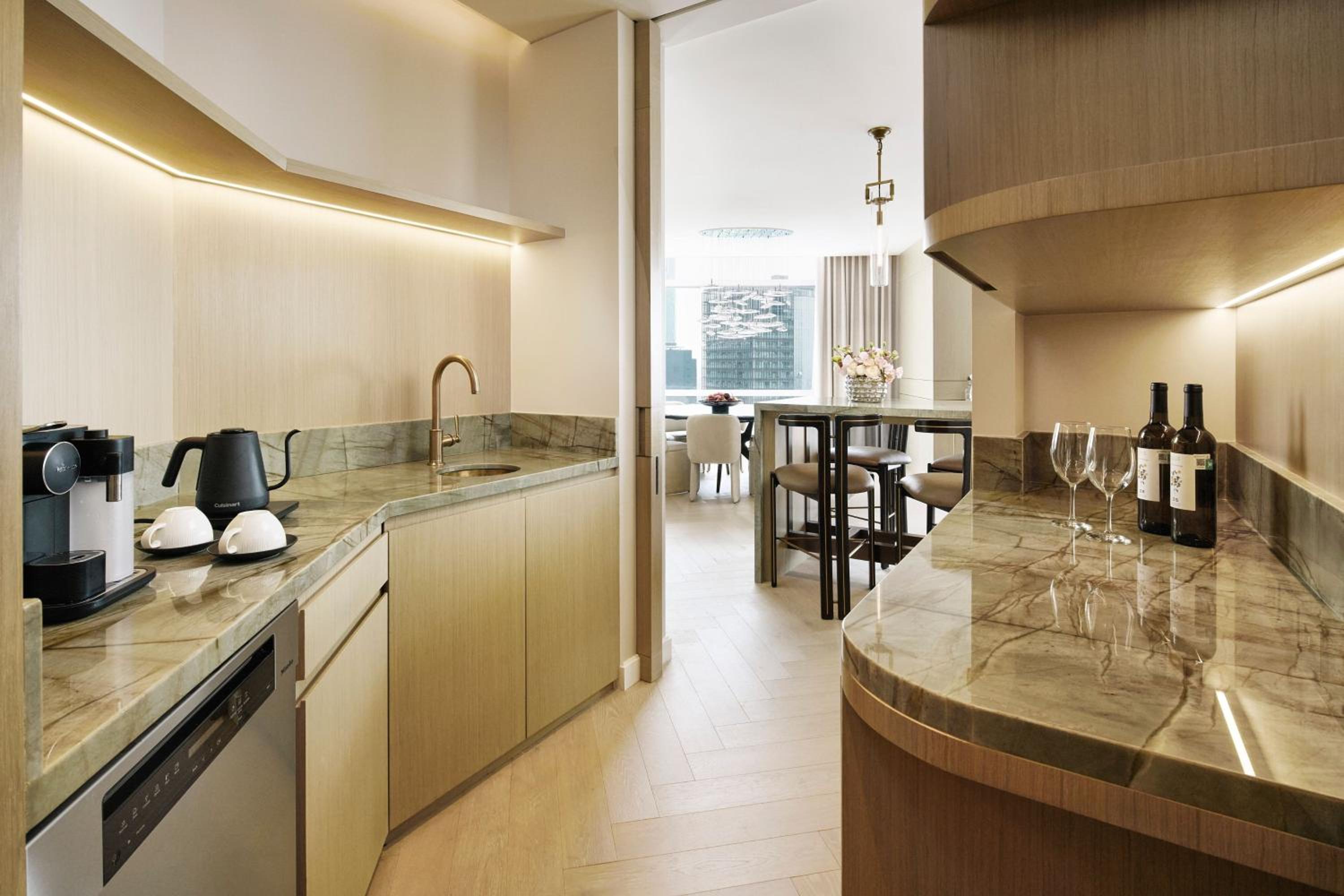 St. Regis-Butler Service, Suite, Reforma Avenue view thumbnail 6