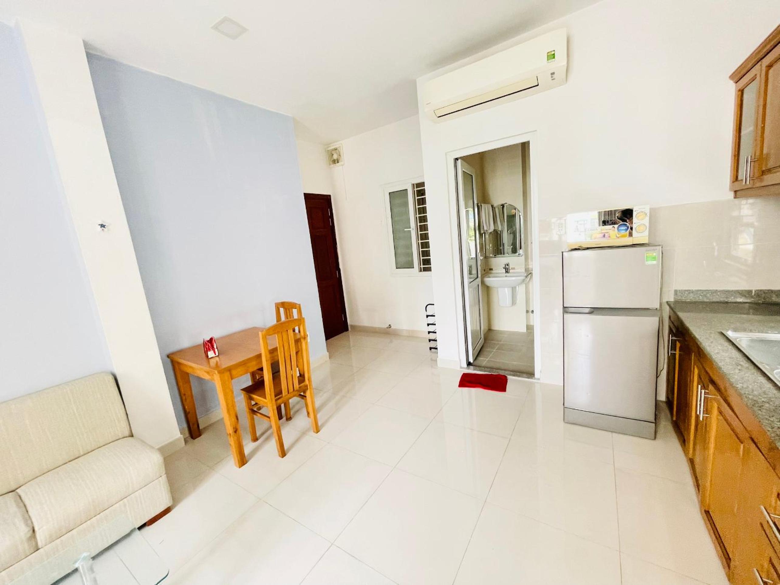 One-Bedroom Apartment
