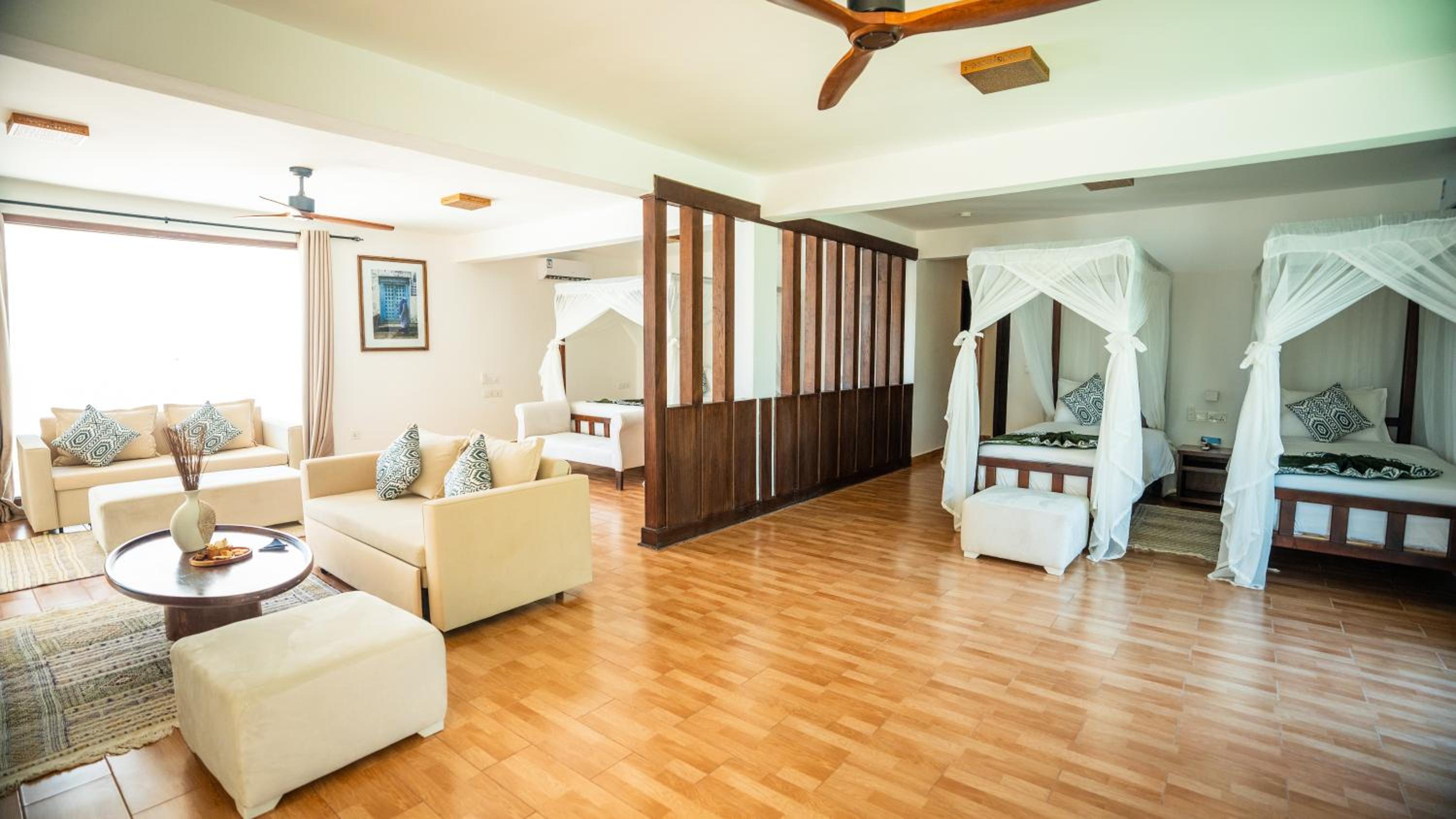 Grand Ocean Suite - Photo 1