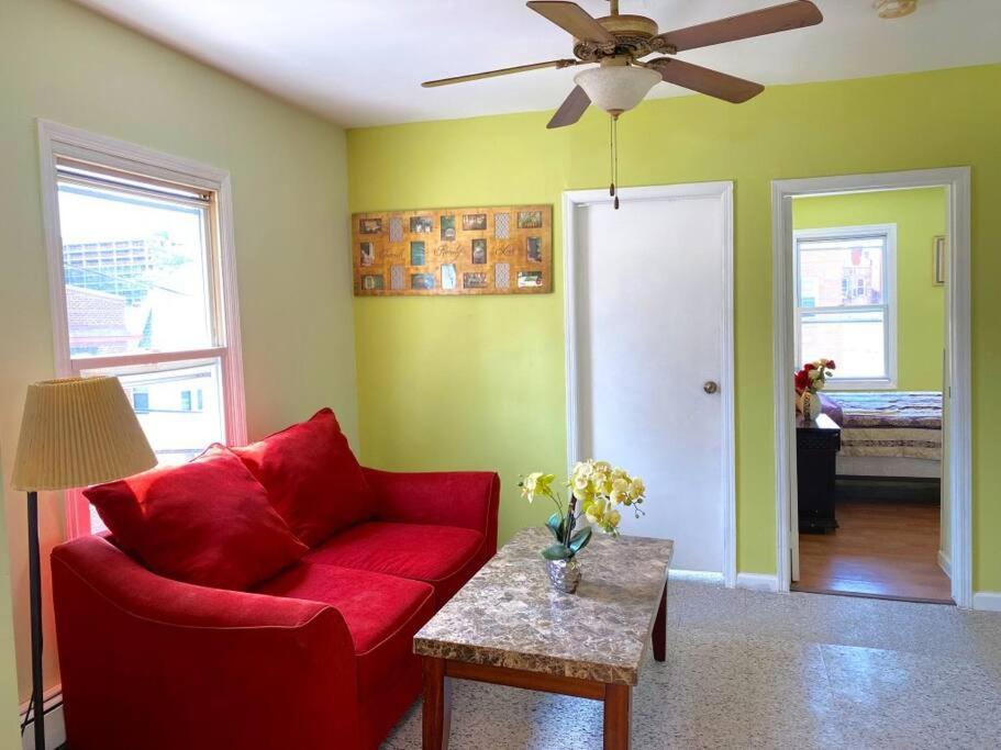 Three-Bedroom Apartment photo 1