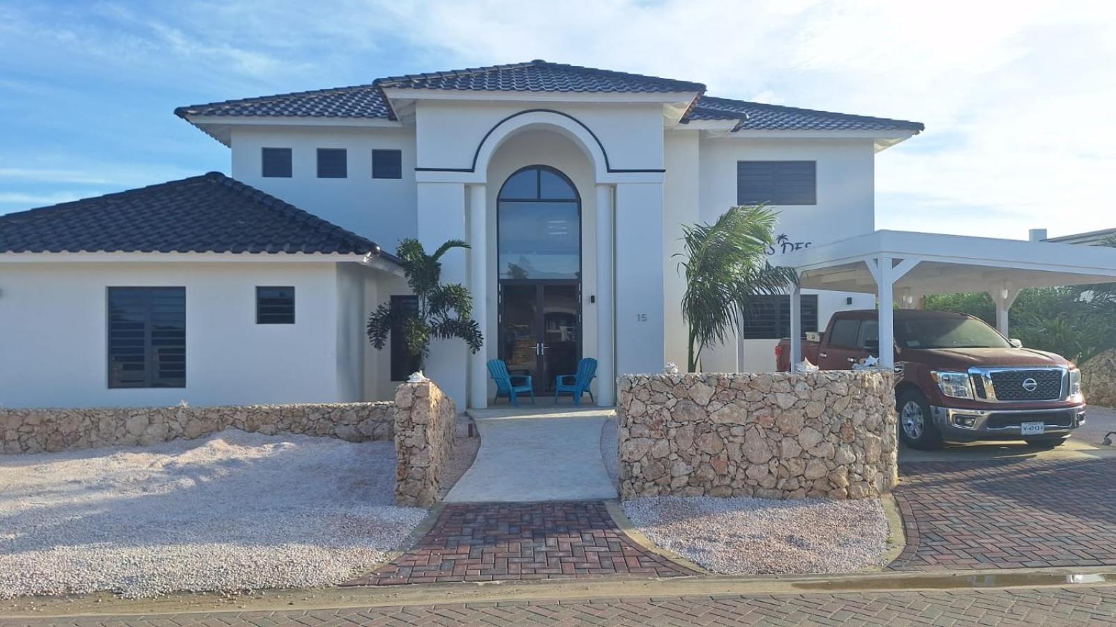One-Bedroom Apartment - Non-Smoking photo 1
