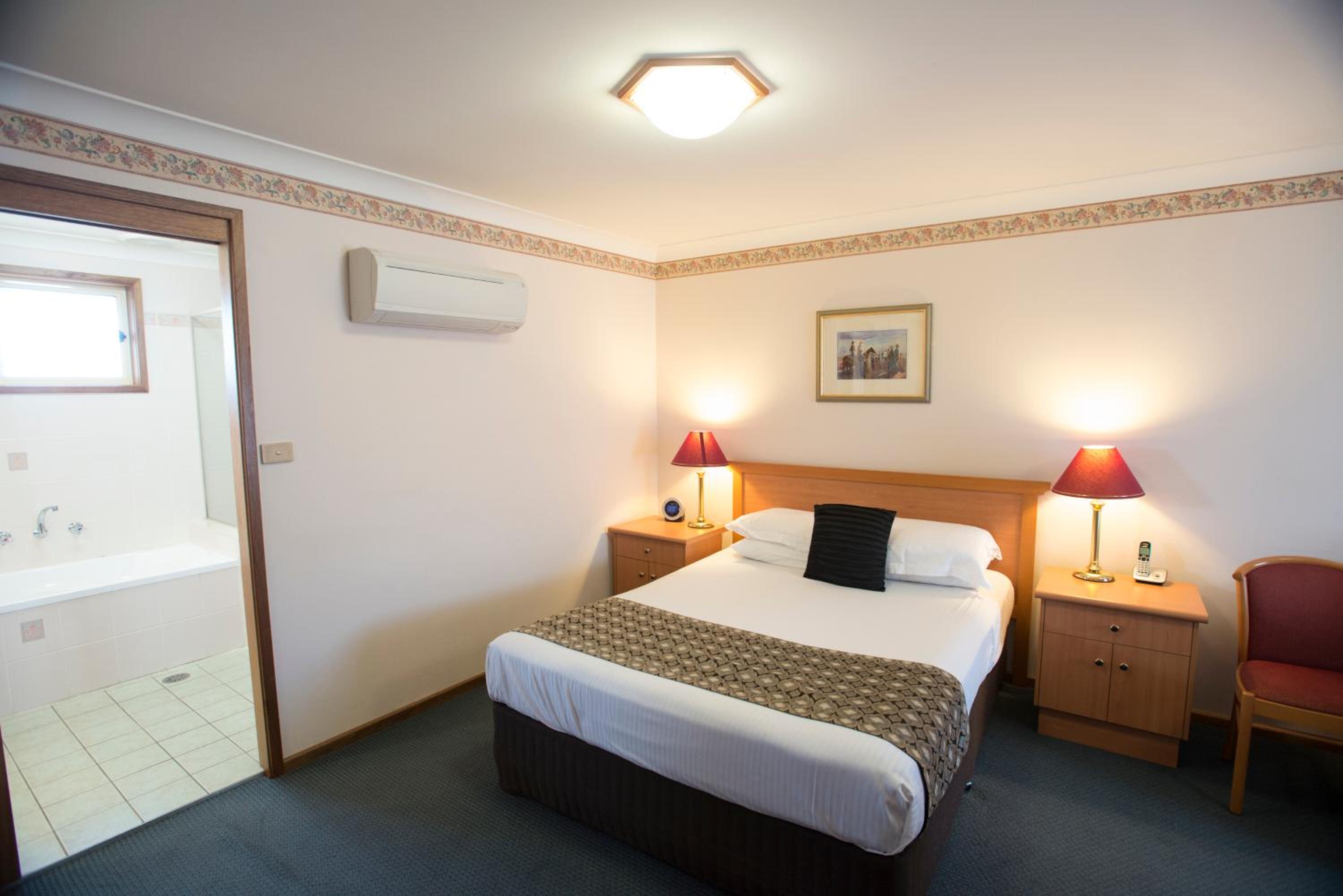 Executive Two-Bedroom Suite - Photo 1