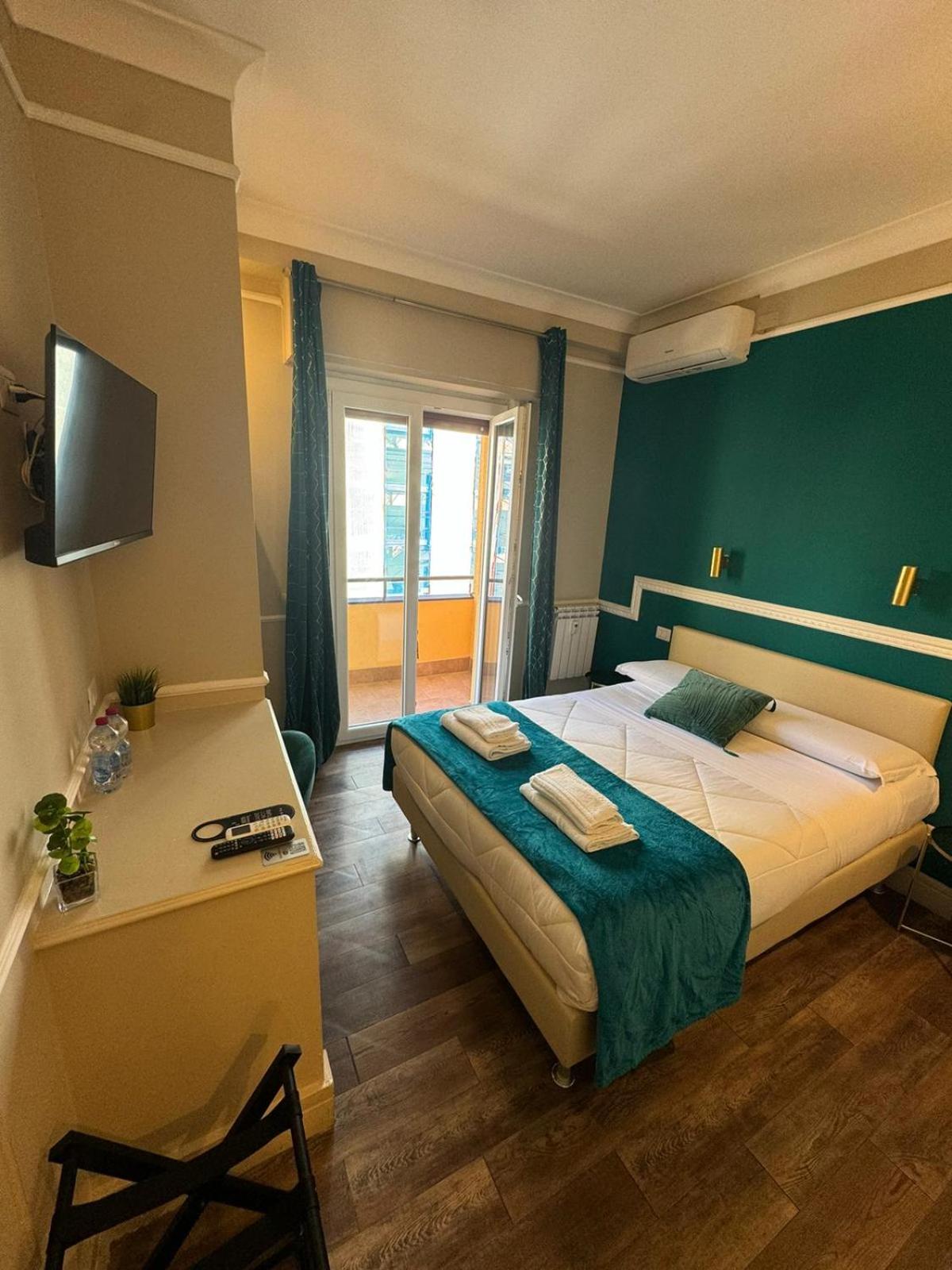 Double Room with Balcony photo 1