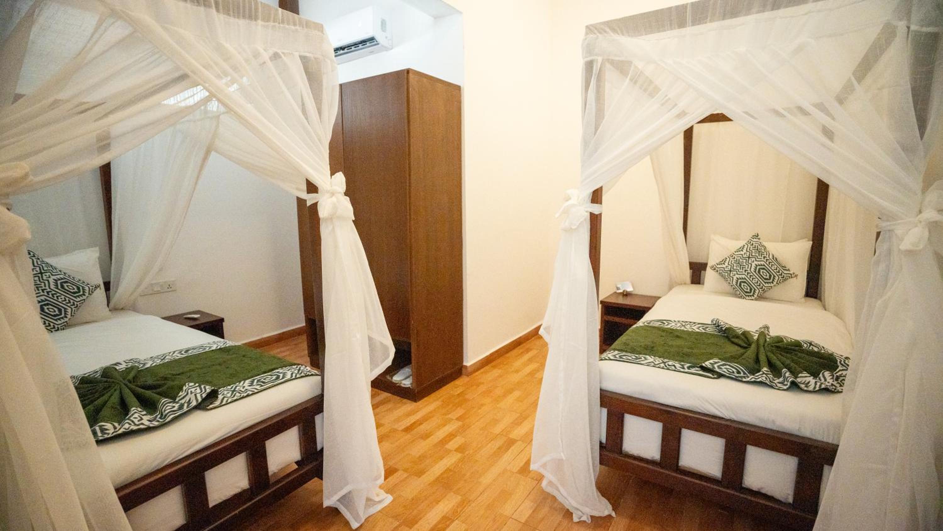 Deluxe Ocean Suite - Photo 3