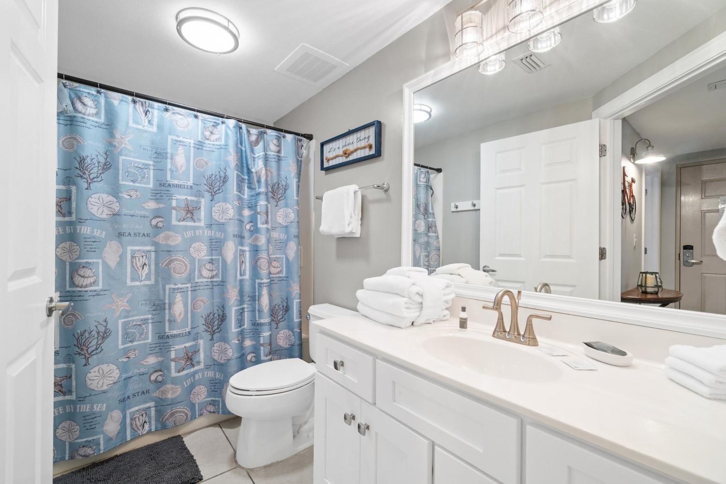 Three-Bedroom Apartment - Oceanfront photo 3