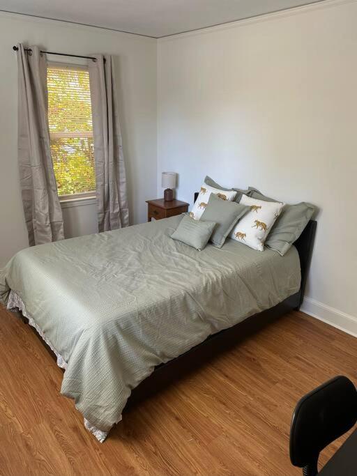Four-Bedroom House photo 1