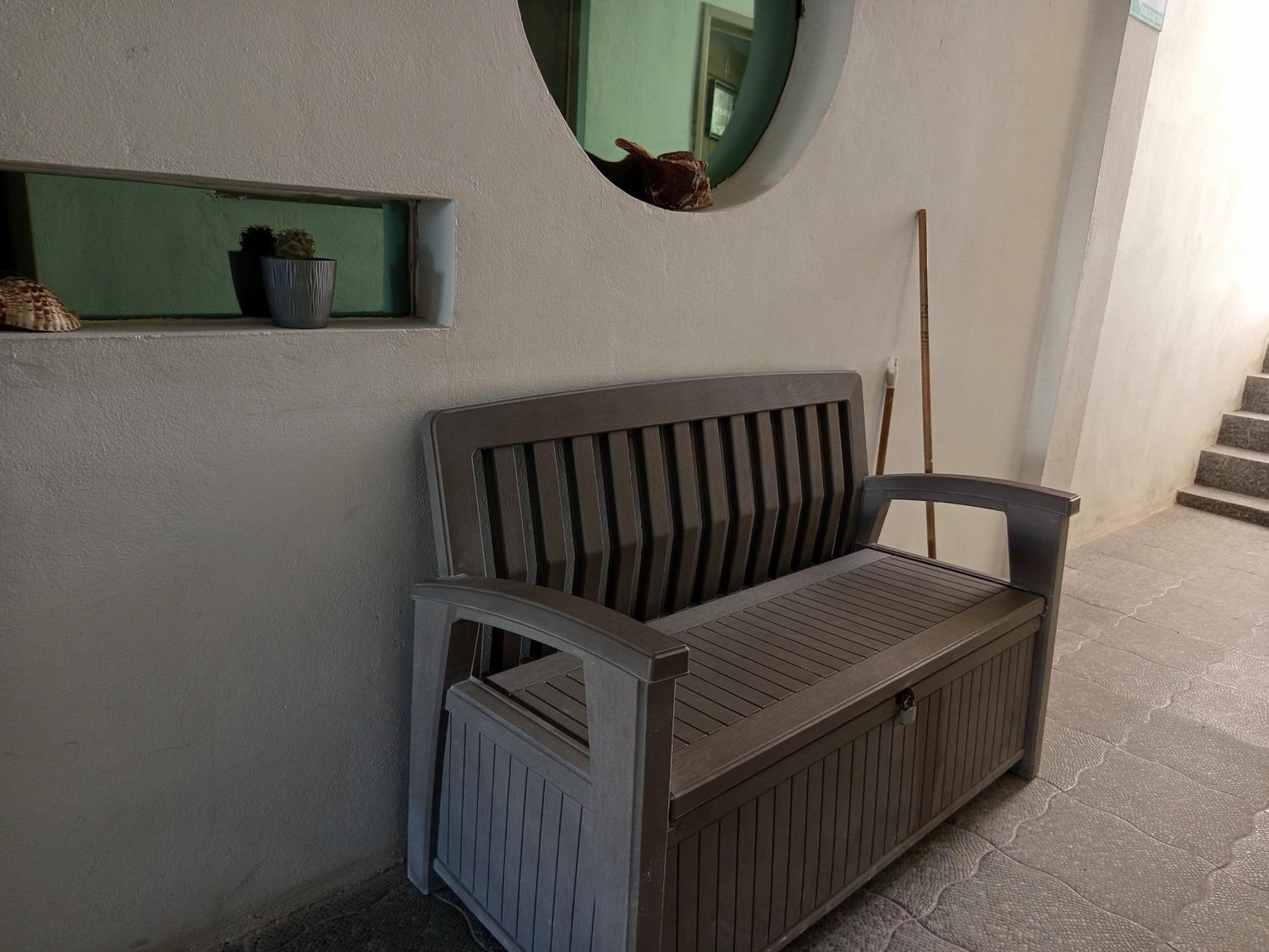 One-Bedroom Apartment - Photo 5