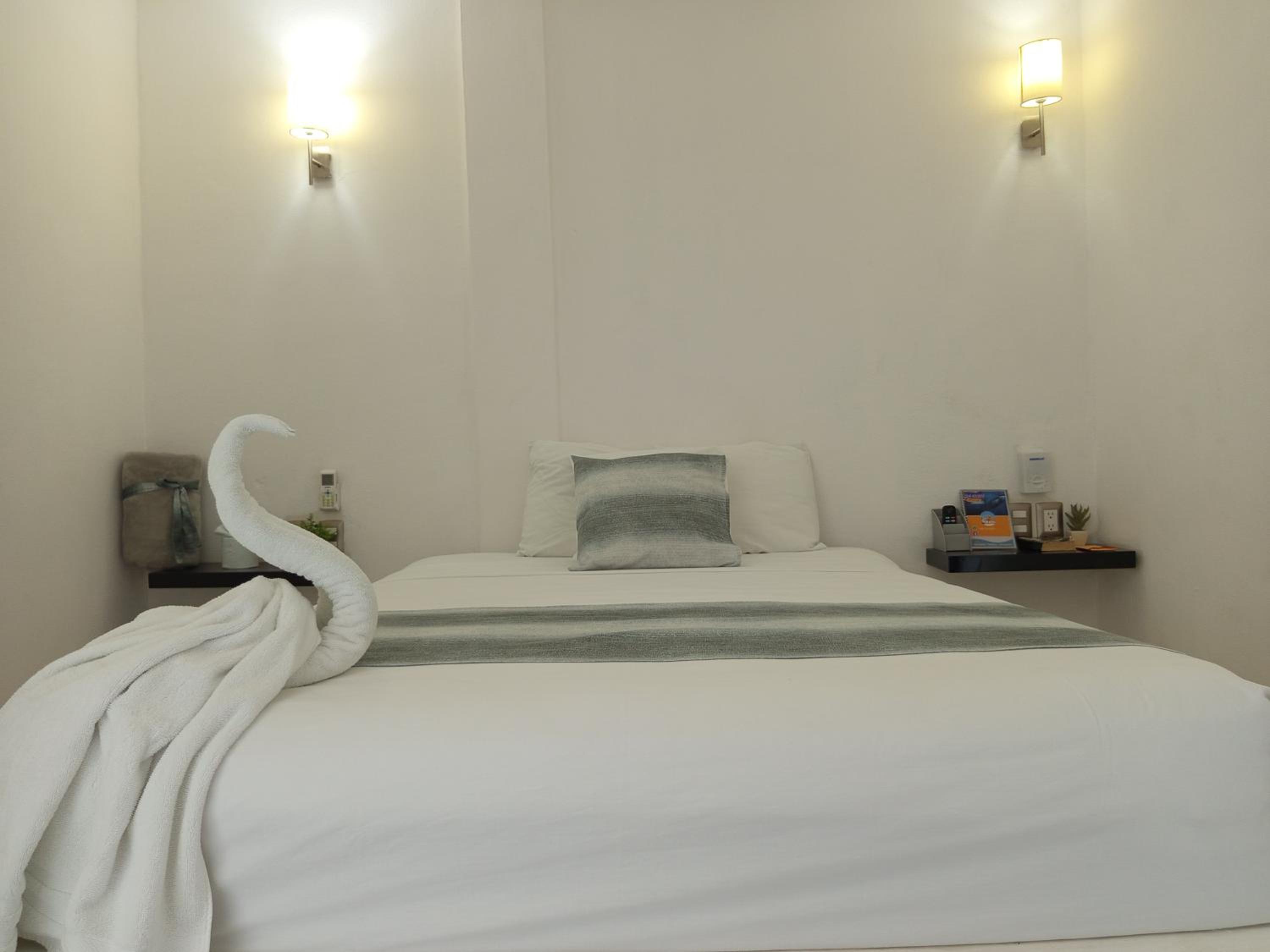 One-Bedroom Apartment - Photo 15