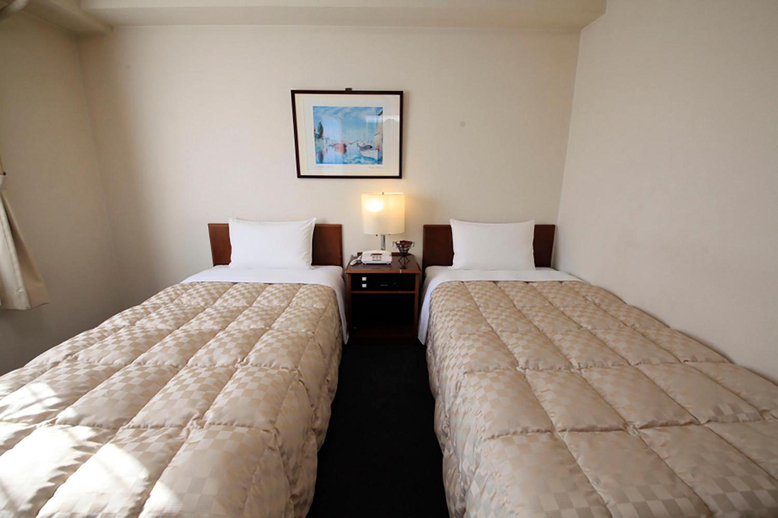 Twin Room - Smoking photo 2