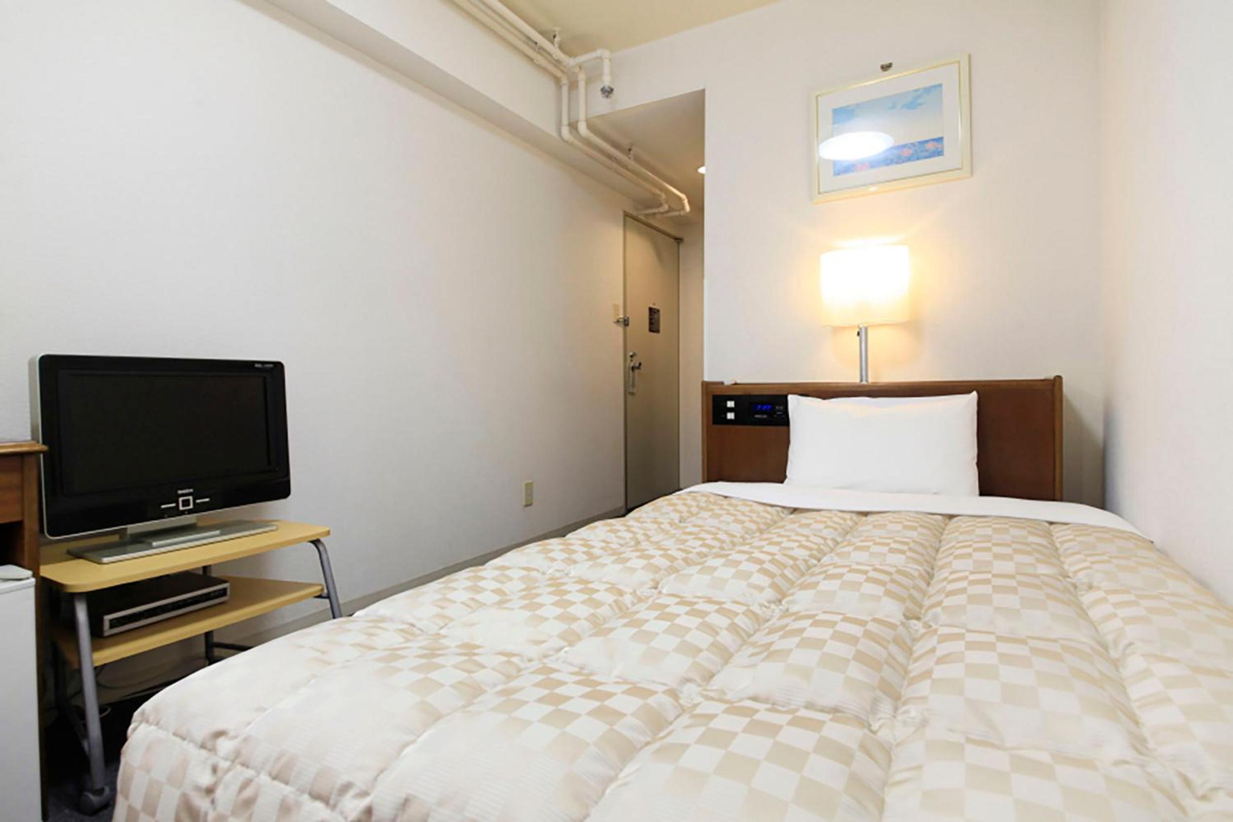 Single Room - Smoking photo 1