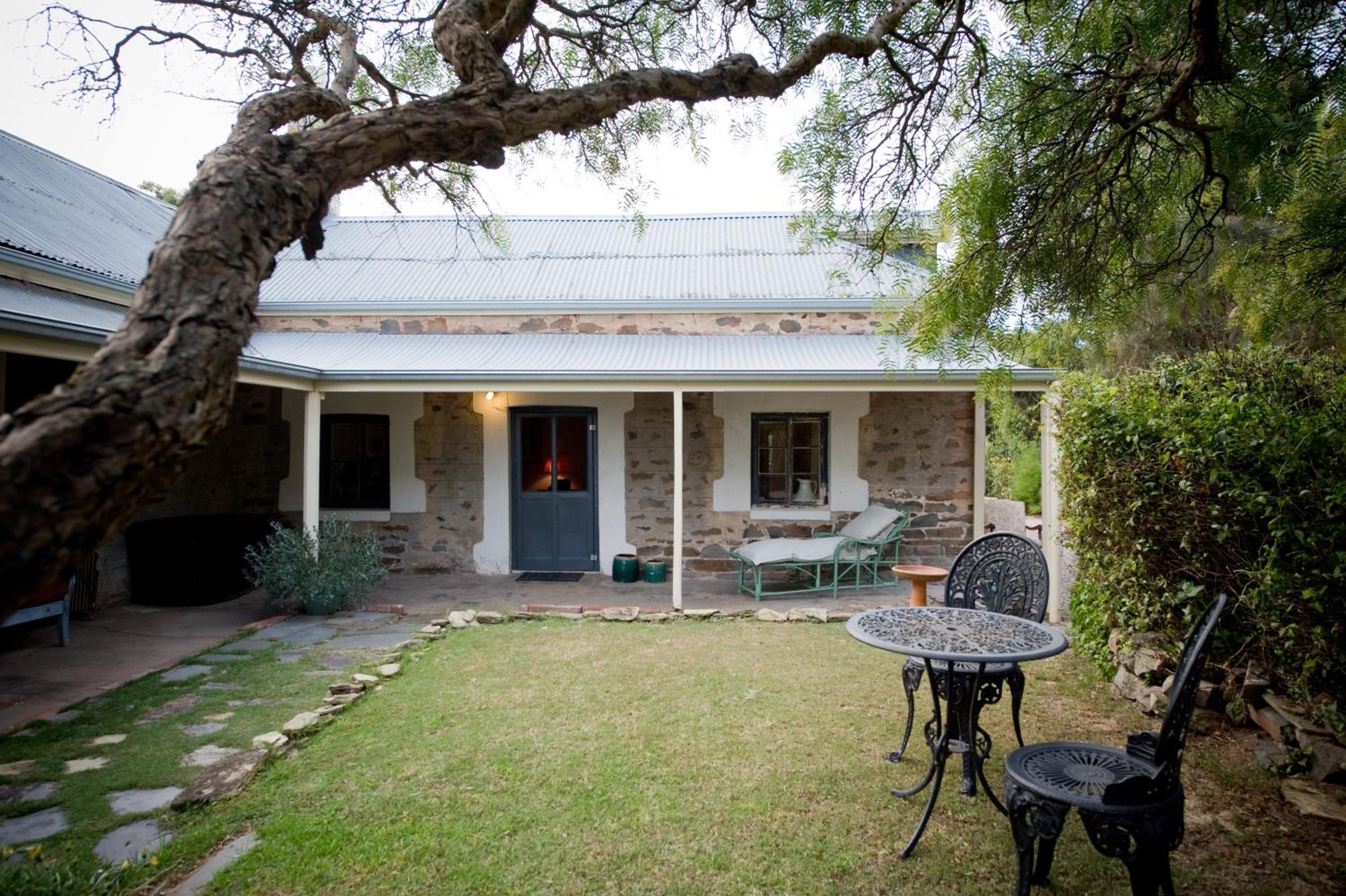 Two-Bedroom House photo 3