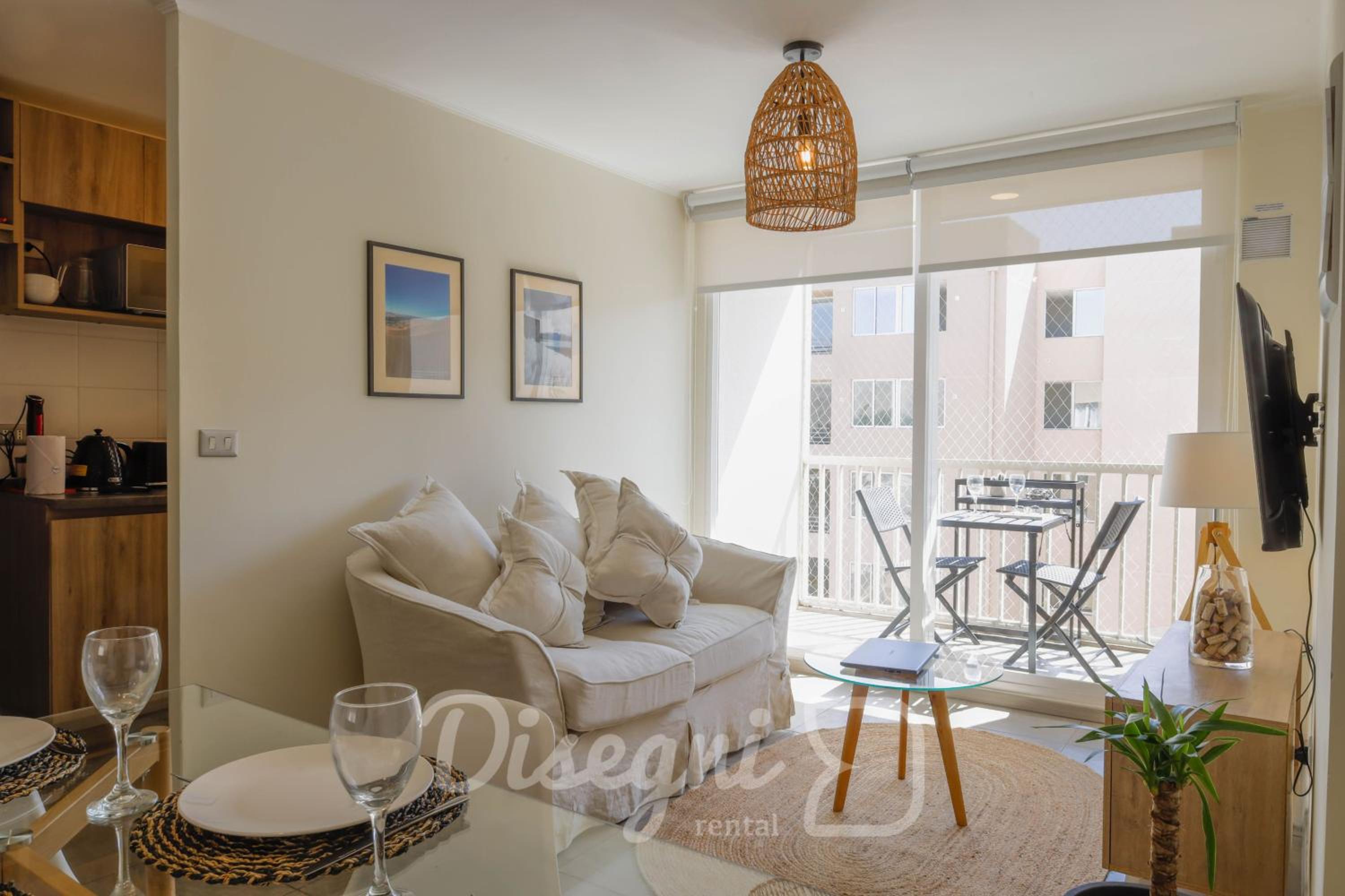 Three-Bedroom Apartment with Balcony photo 1