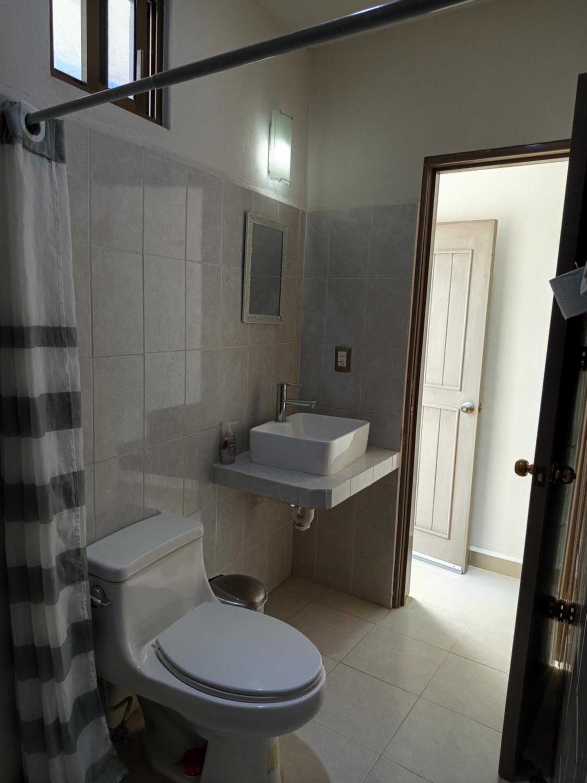 One-Bedroom Apartment - Photo 16