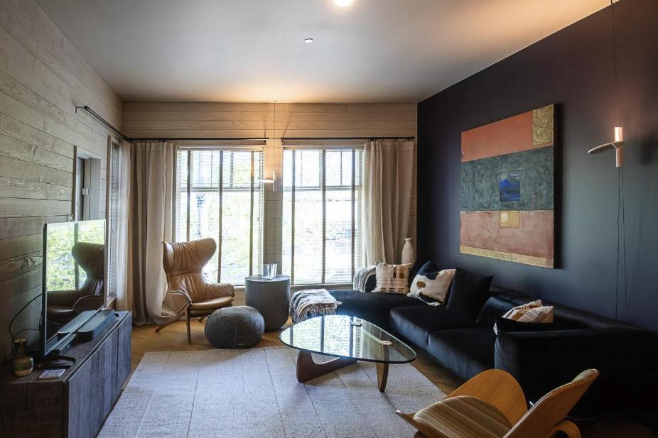 Two-Bedroom Deluxe Apartment with Balcony photo 2