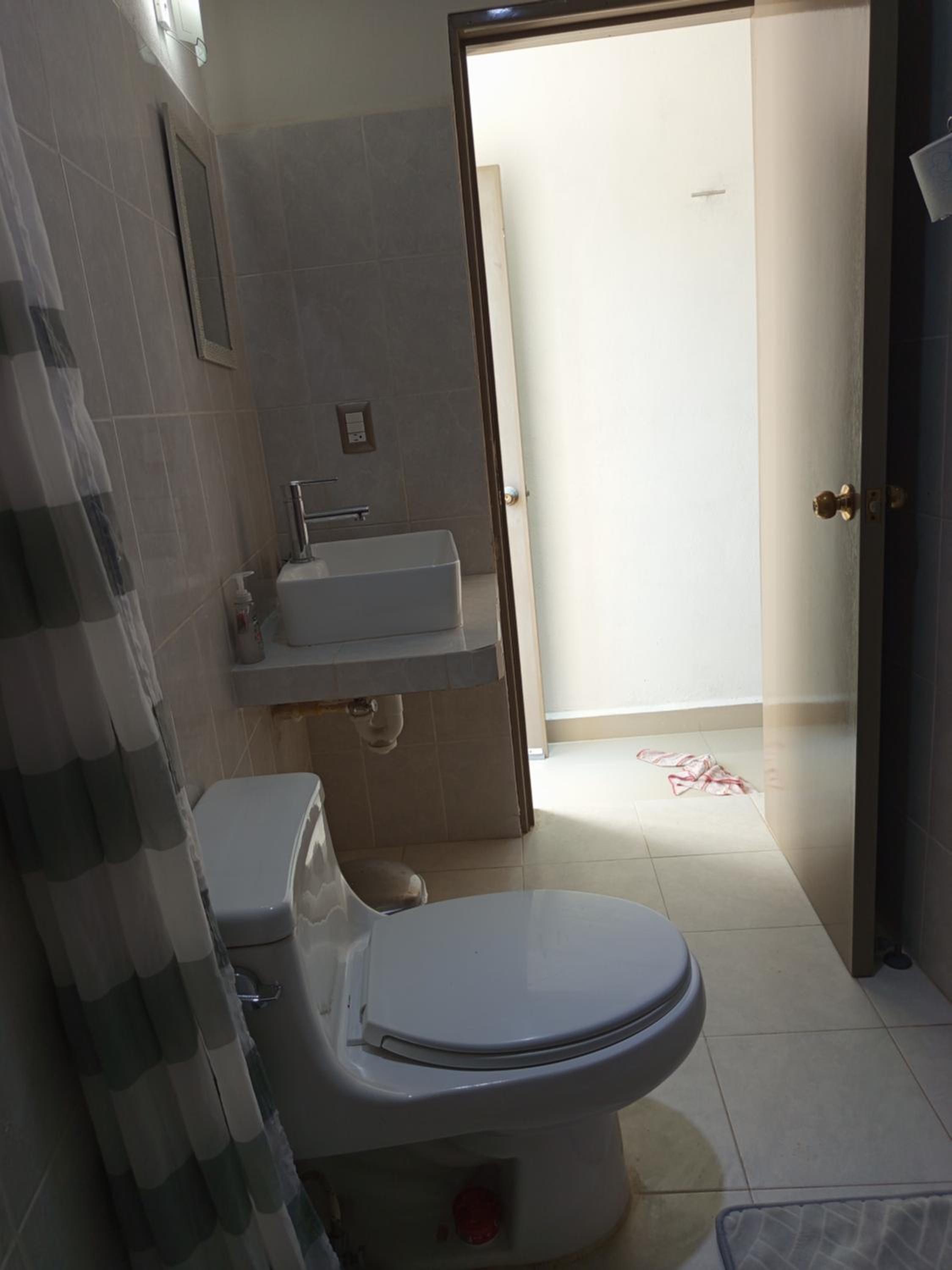 One-Bedroom Apartment - Photo 17