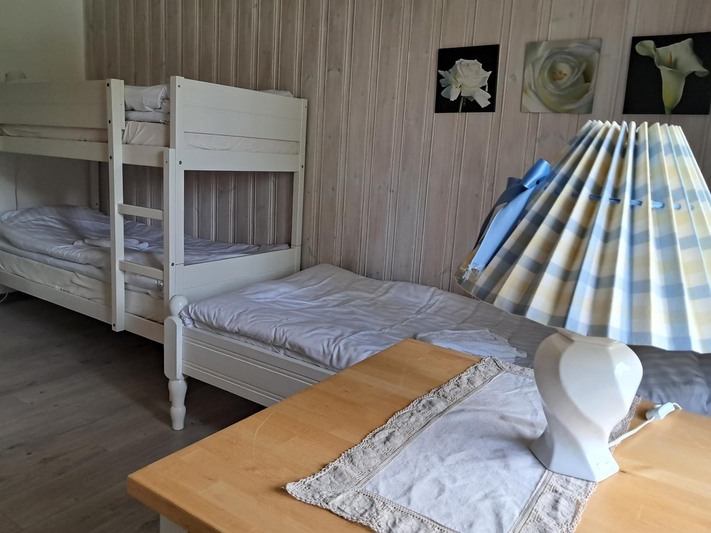 Economy Triple Room photo 3