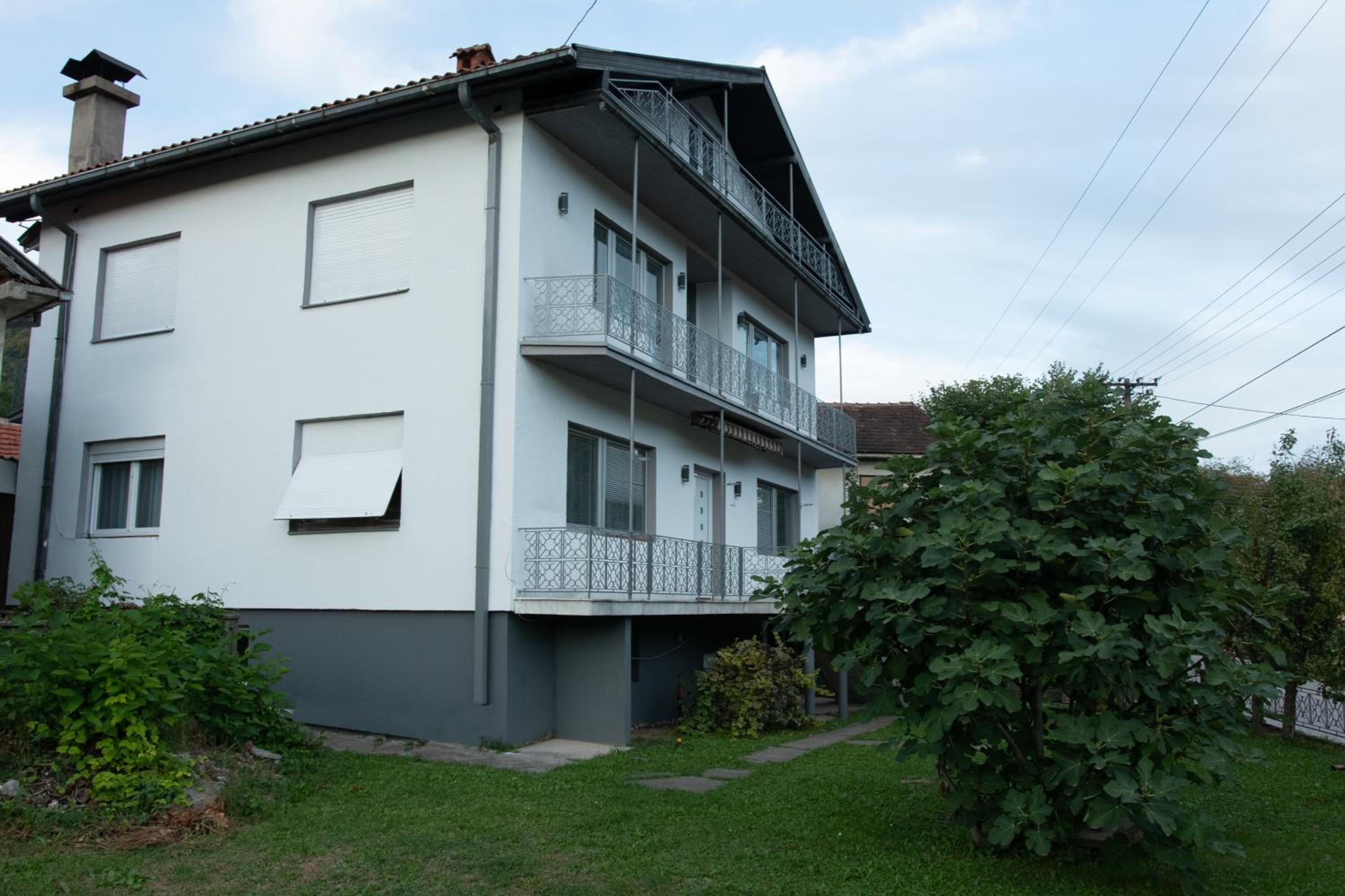 Four-Bedroom House photo 1