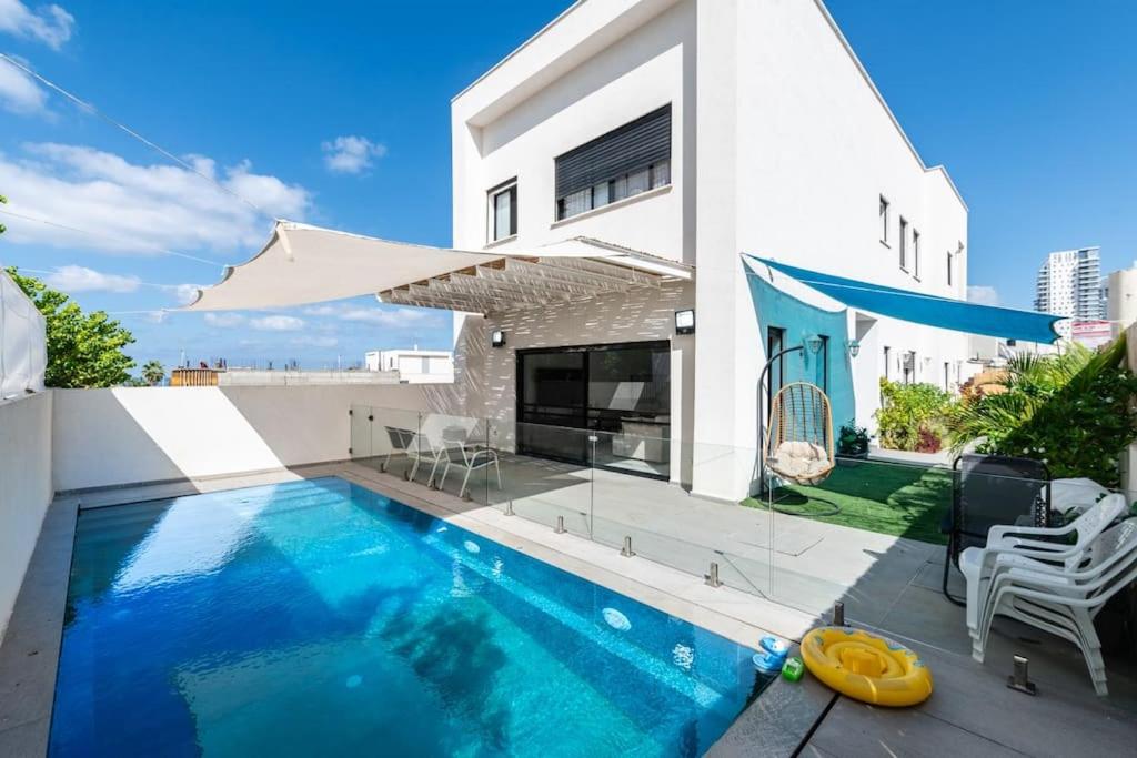 Villa With Private Pool photo 1