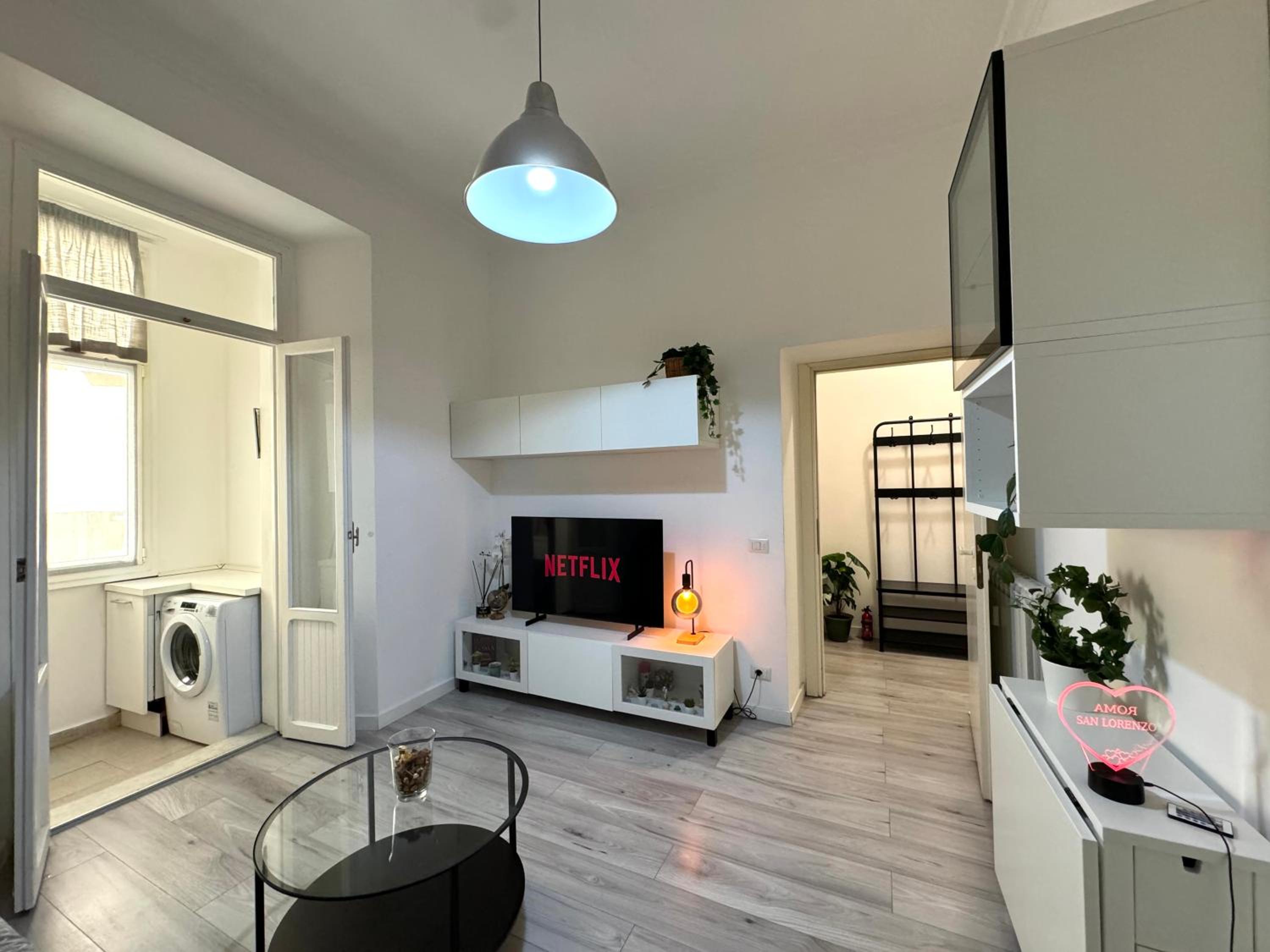 One-Bedroom Apartment