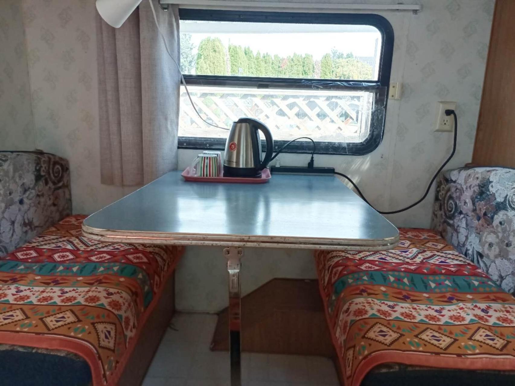 Caravan photo 2