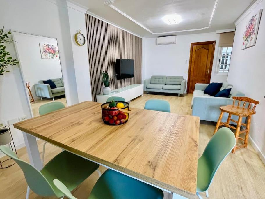 Apartamento de tres habitaciones con vista