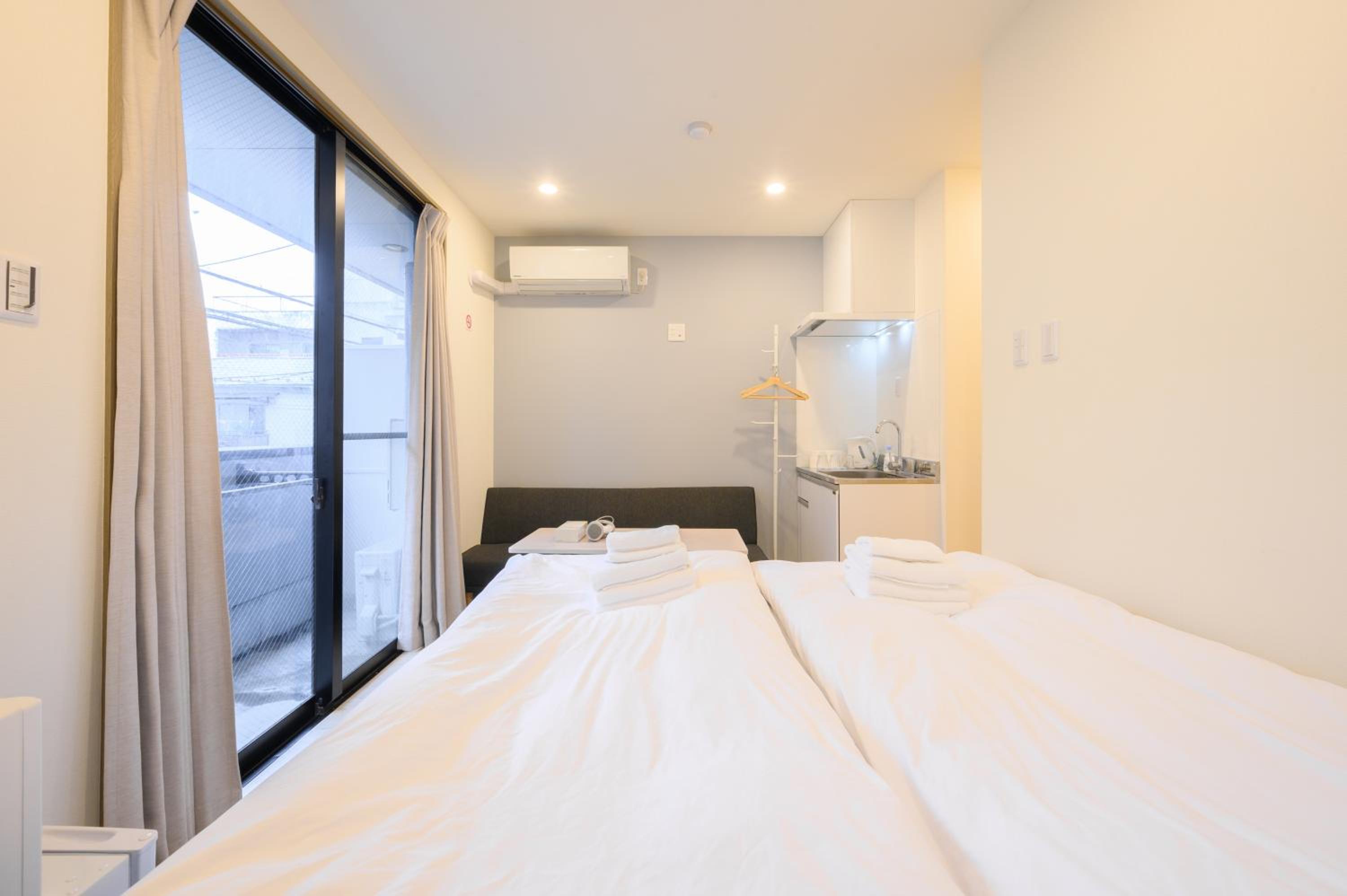 Basic Triple Room photo 2