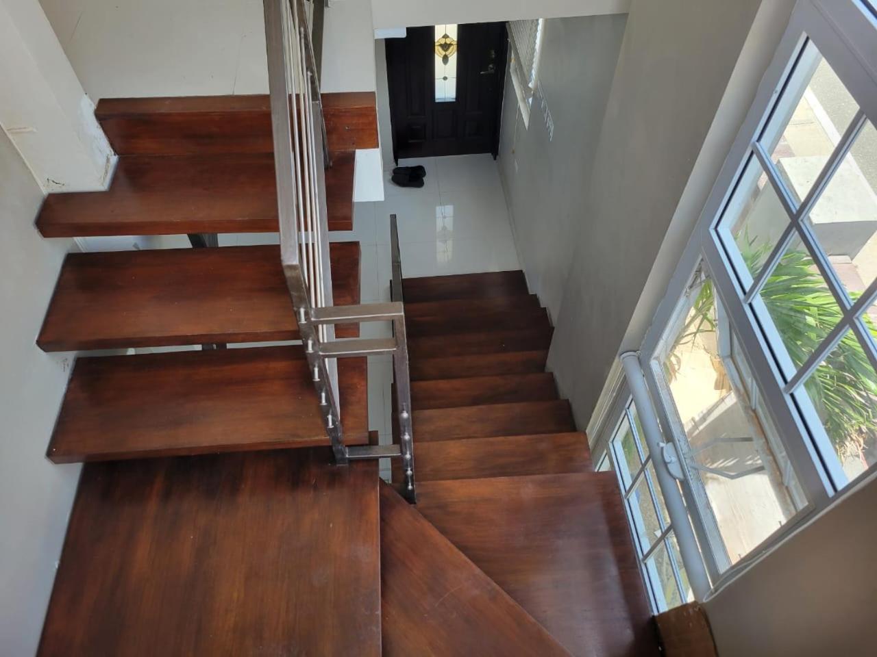 Family Room with Balcony photo 2