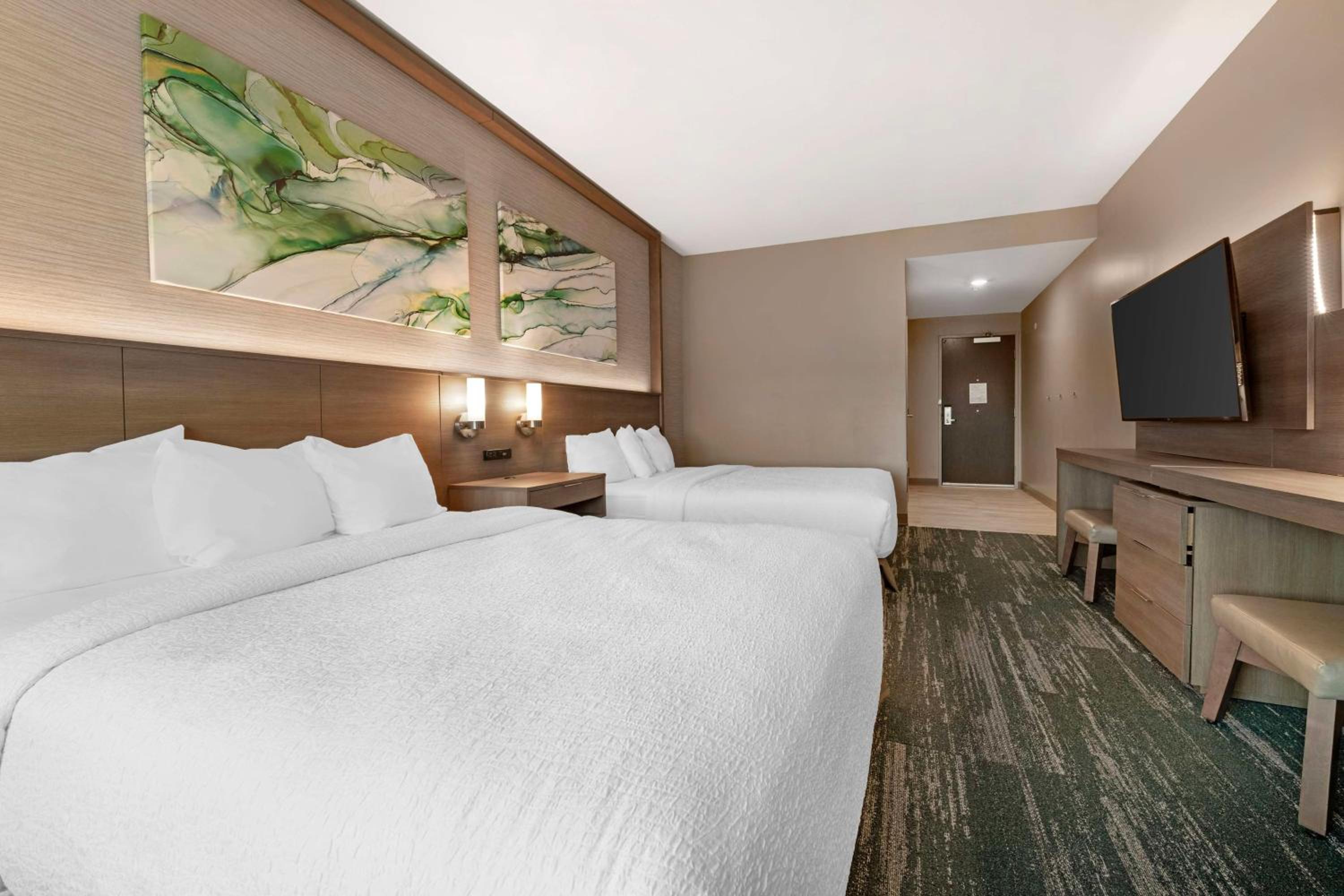 Queen Room with Two Queen Beds - Disability Access - Photo 1