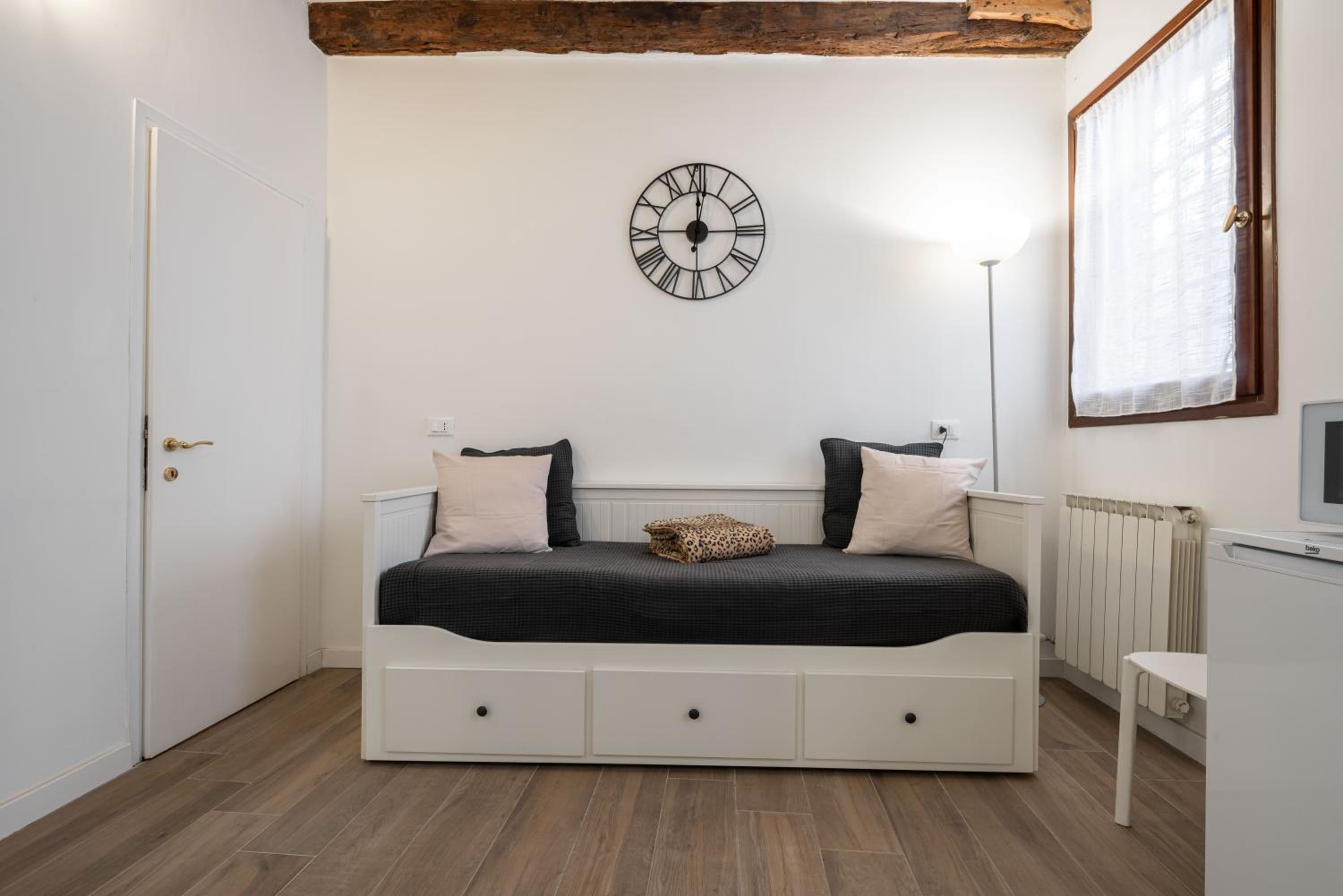 Maisonette photo 1