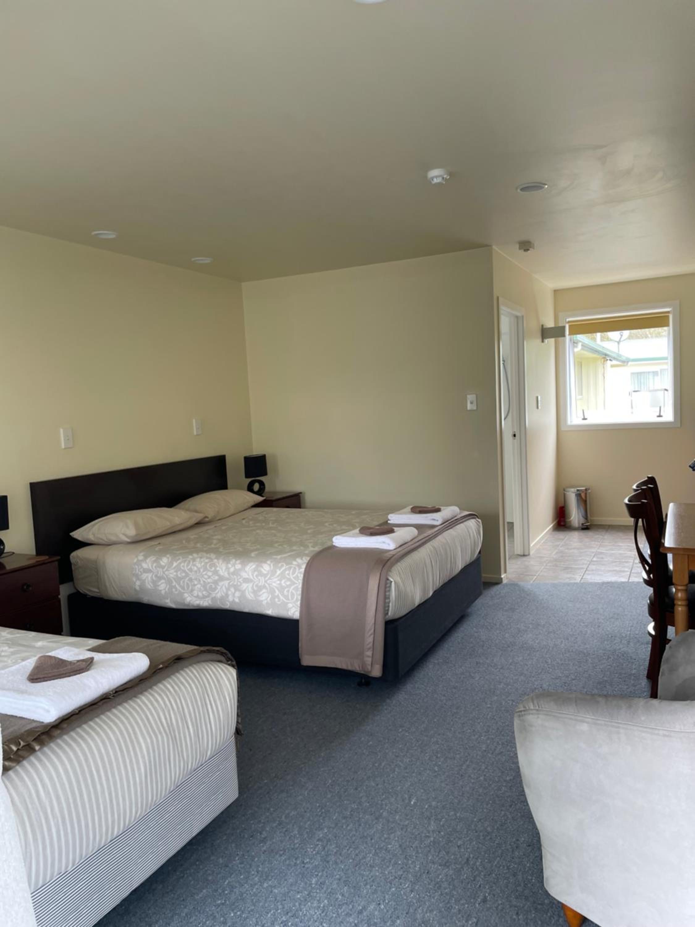 Executive Unit - Photo 9