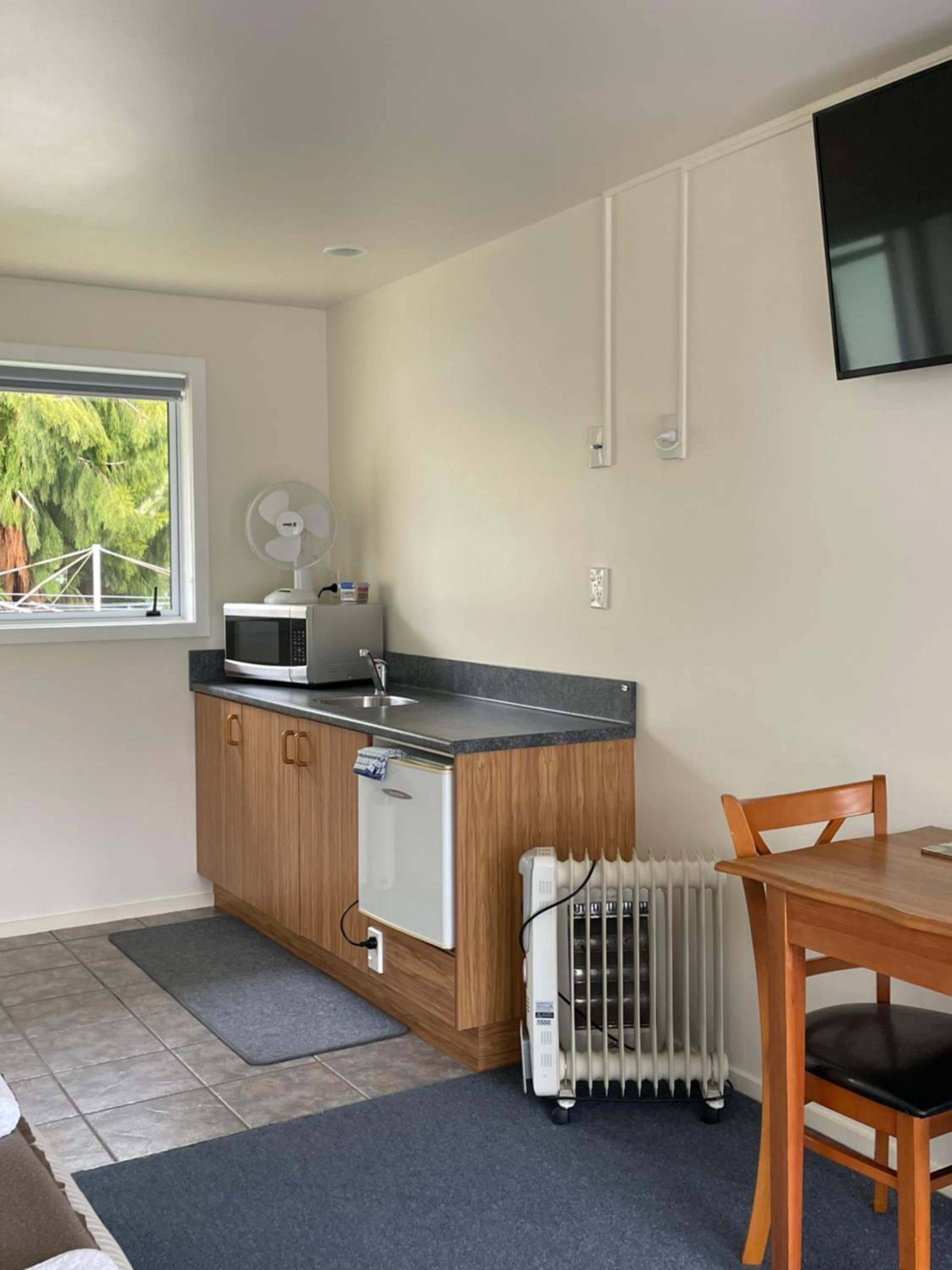 Deluxe Unit - Photo 9
